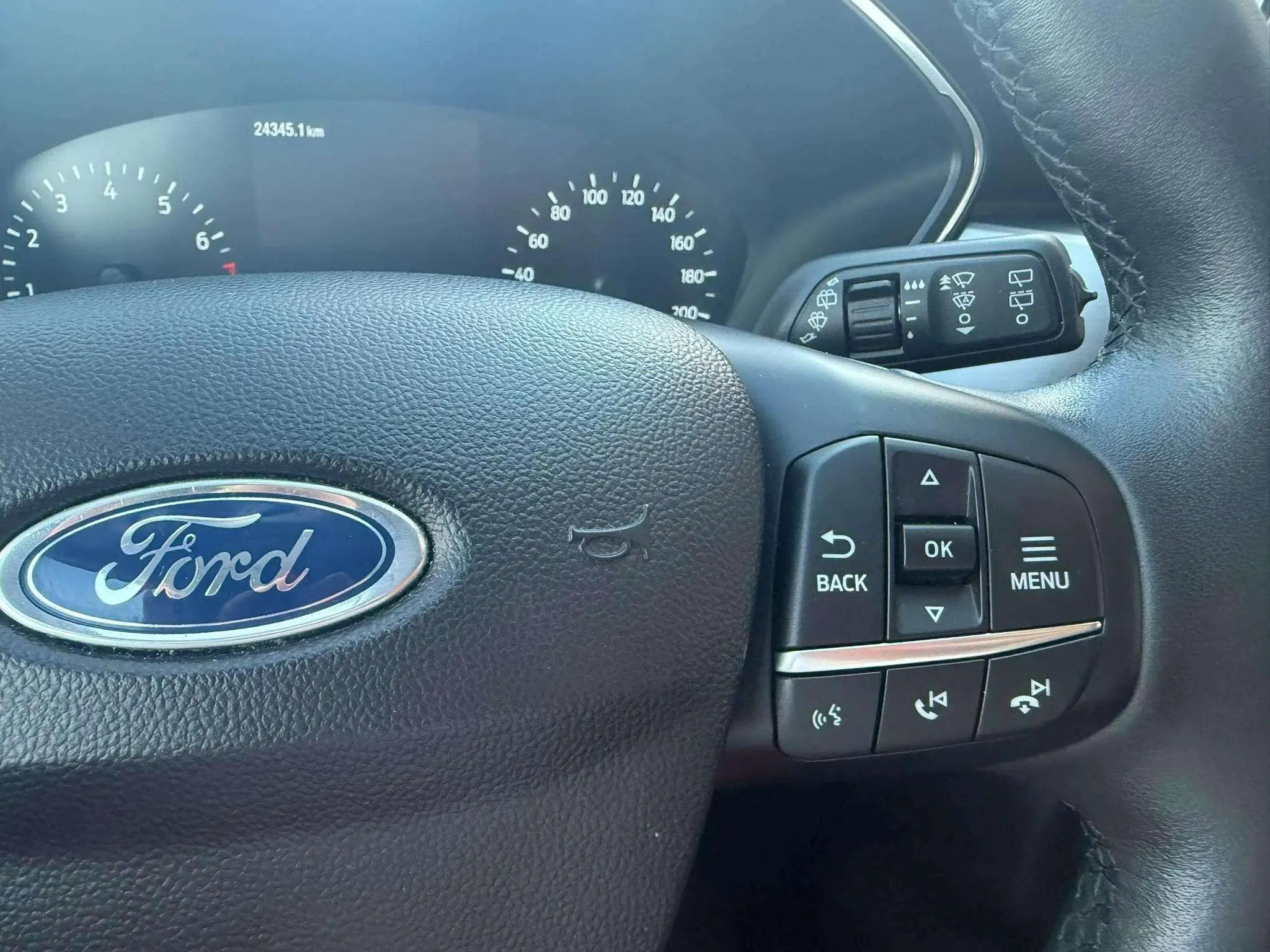 Ford Kuga Titanium 1.5 EcoBoost - foto 13