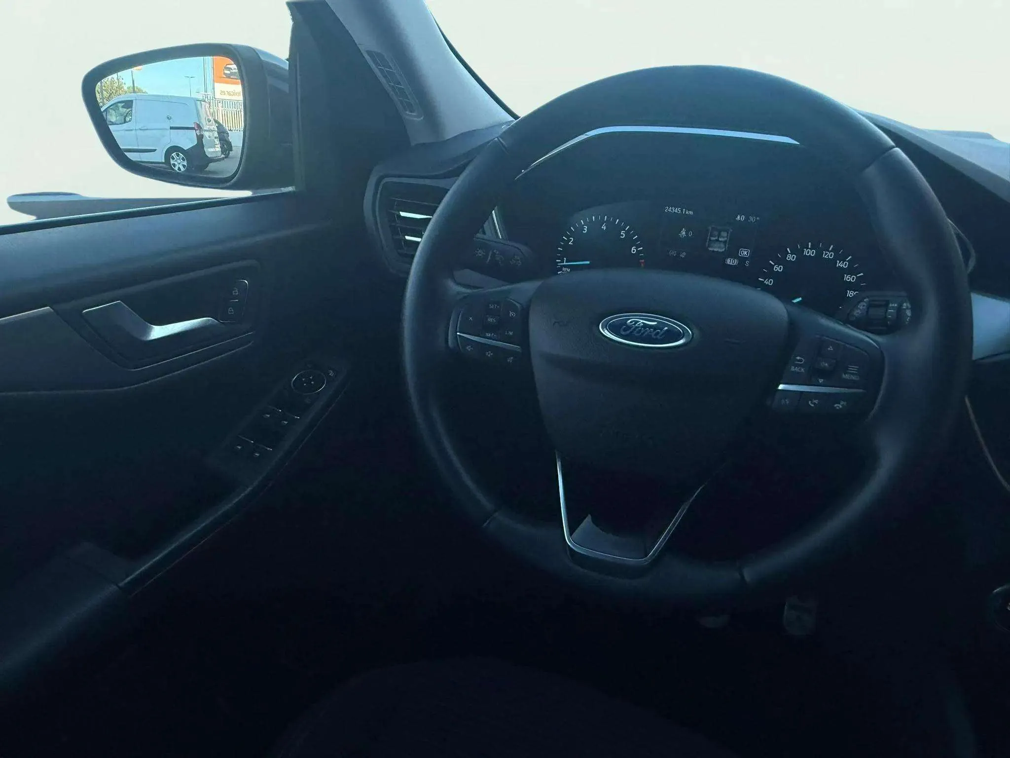 Ford Kuga Titanium 1.5 EcoBoost - foto 11