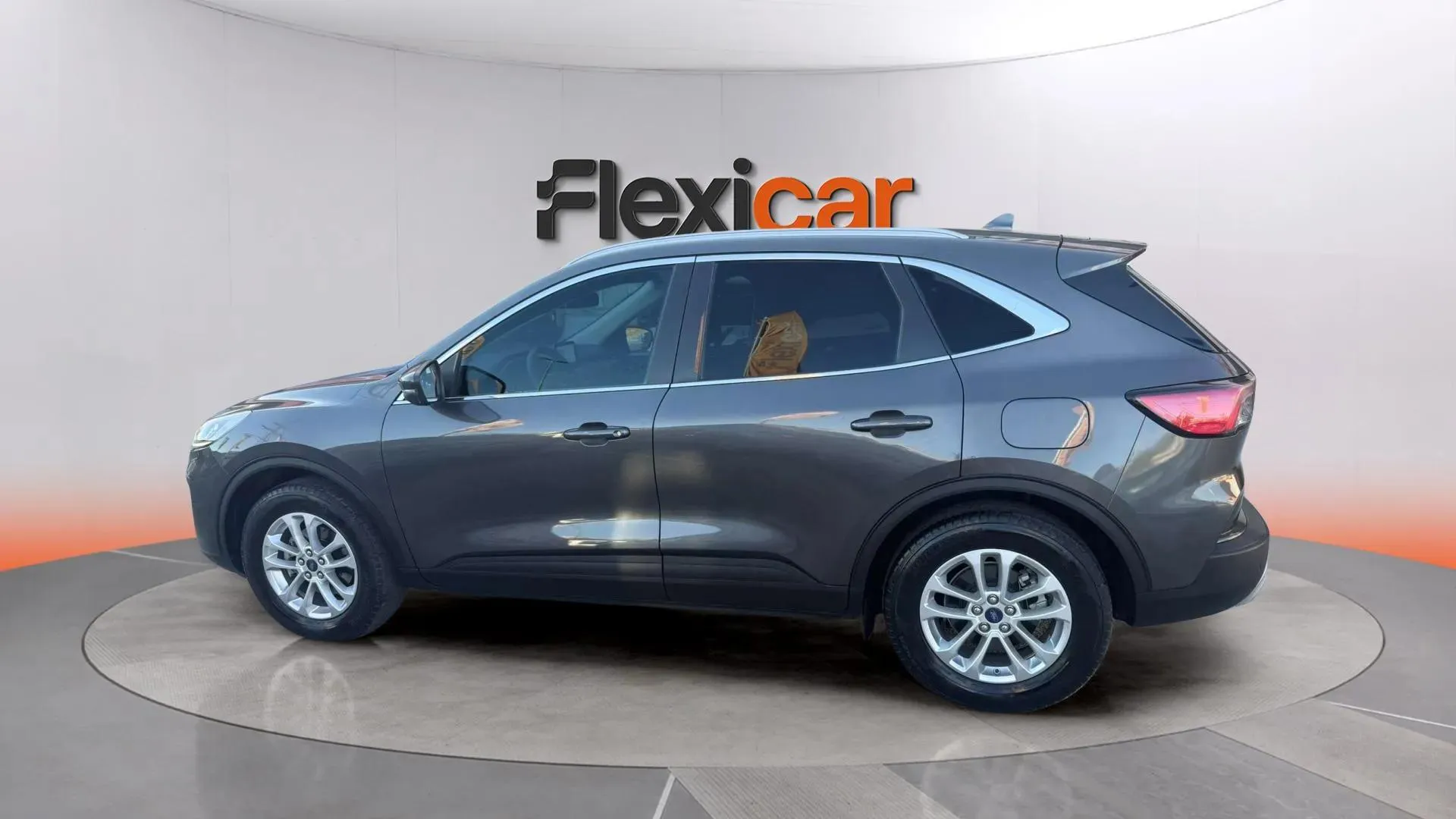 Ford Kuga Titanium 1.5 EcoBoost - foto 3