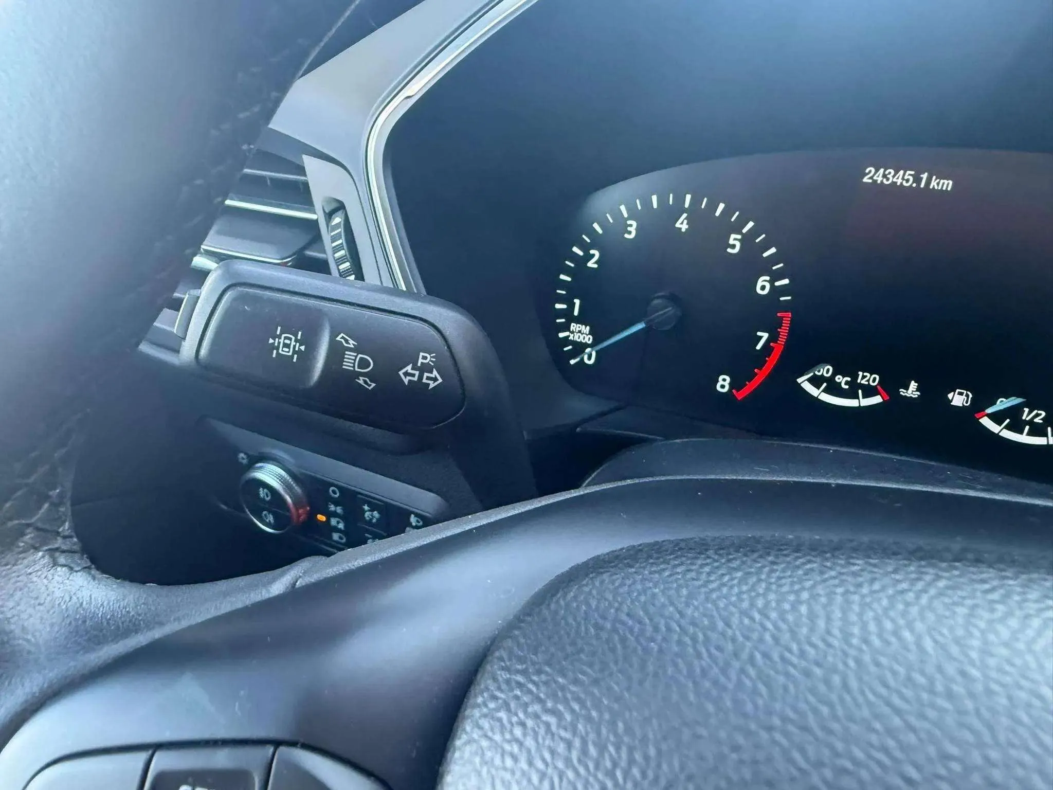 Ford Kuga Titanium 1.5 EcoBoost - foto 14