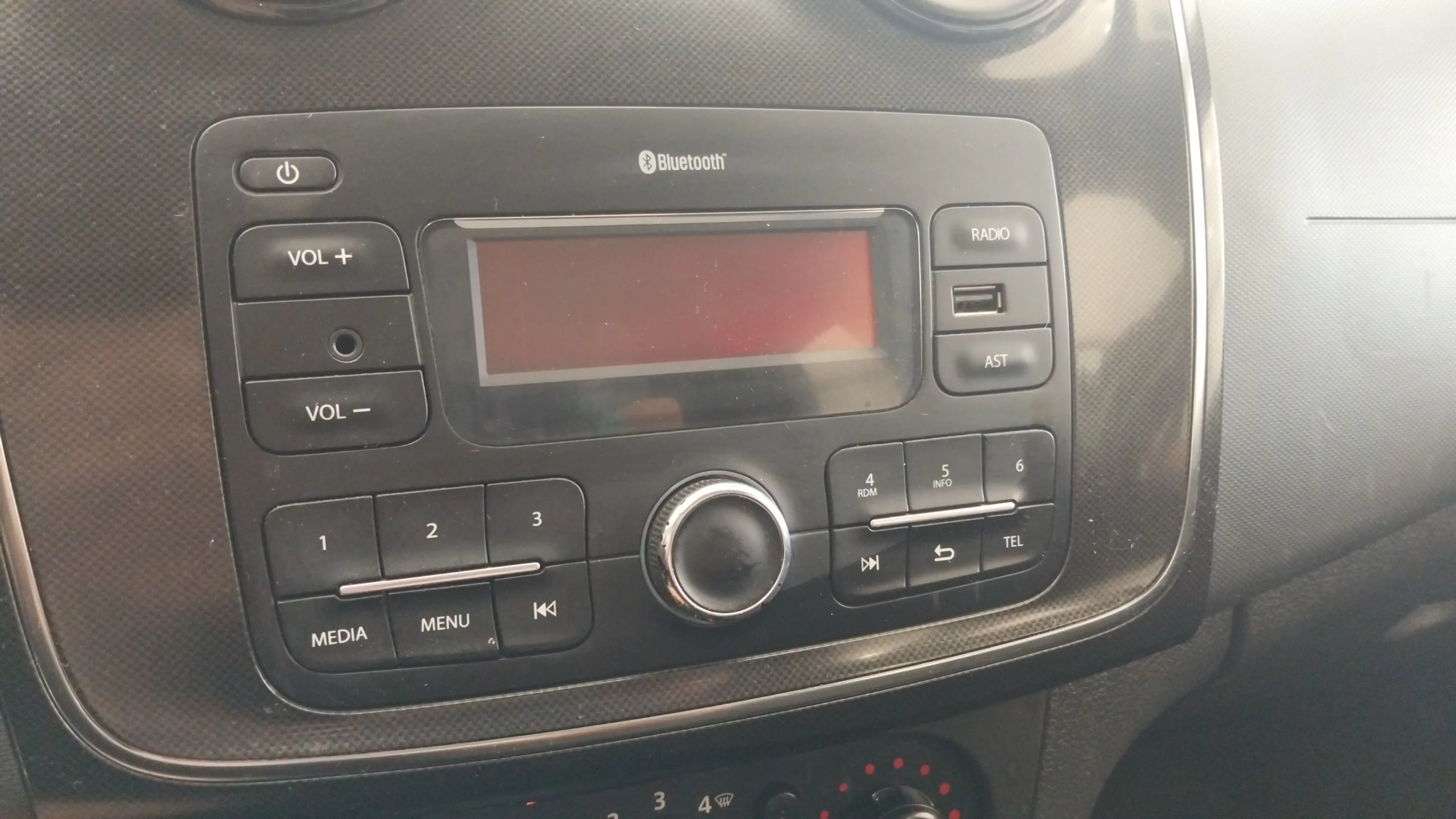 Dacia Sandero Access 1.0 18 - foto 15