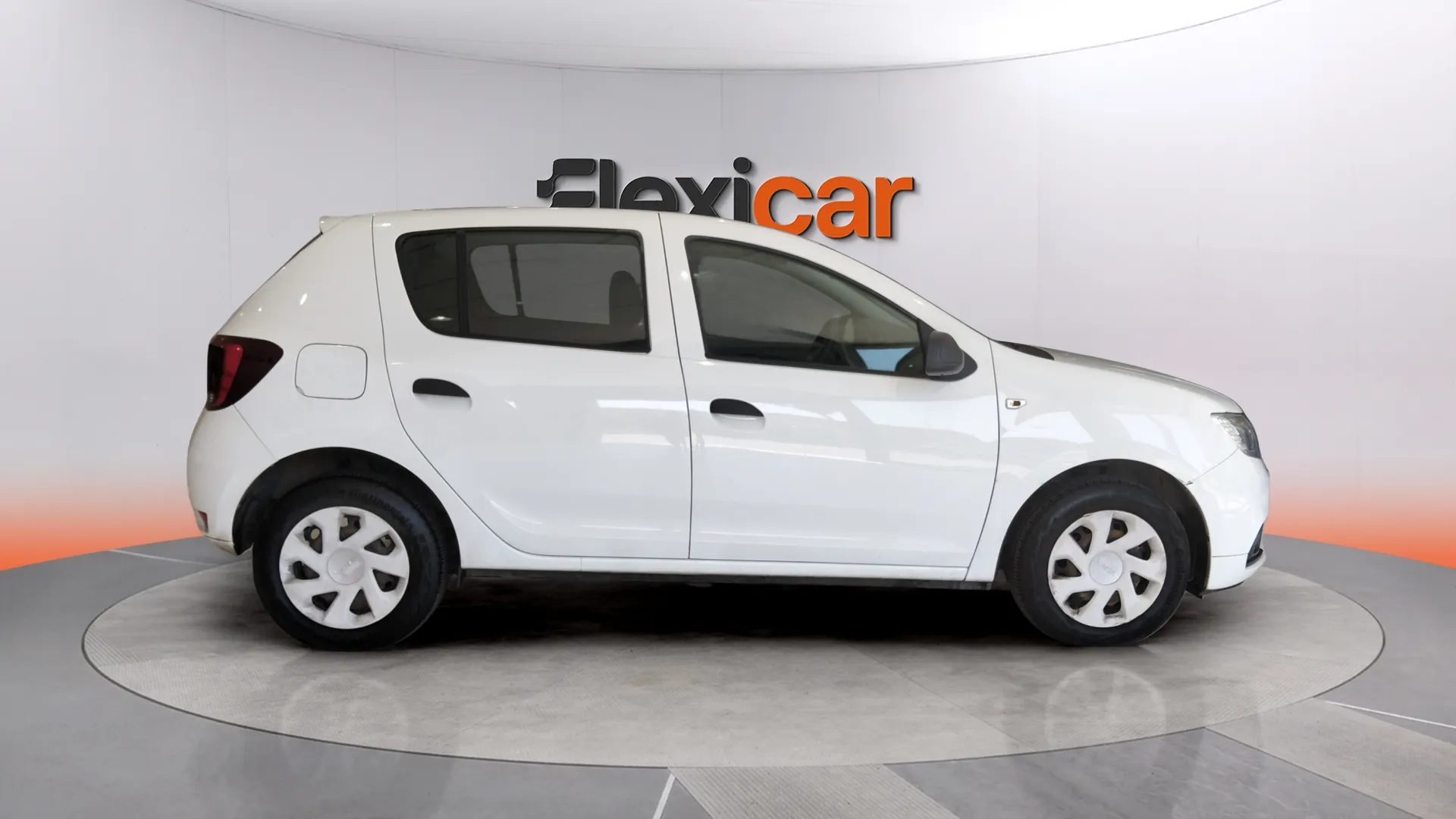 Dacia Sandero Access 1.0 18 - foto 2