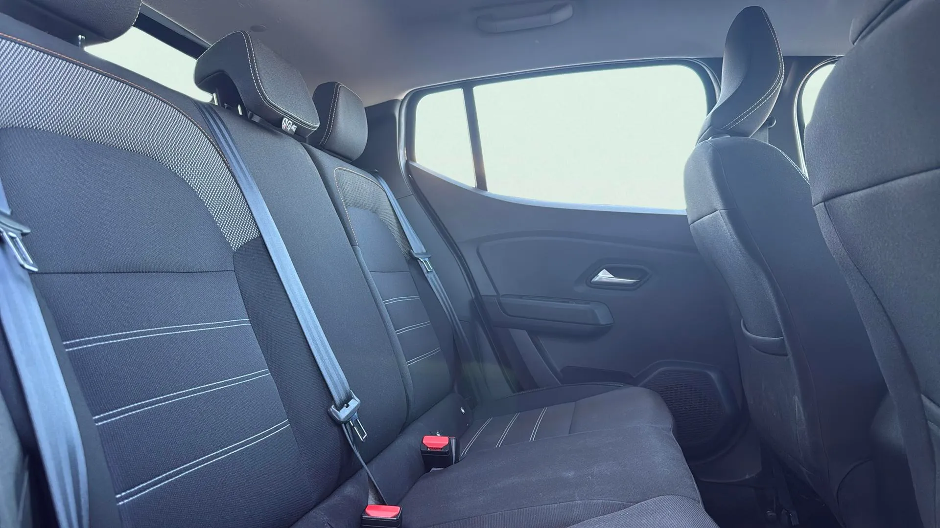 Dacia Sandero Comfort TCe - foto 17