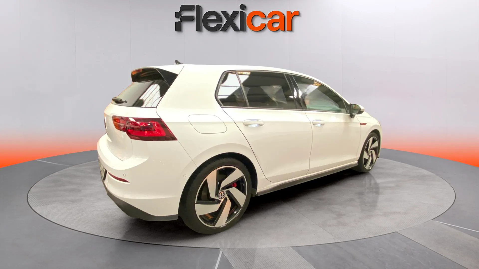 Volkswagen Golf GTI 2.0 TSI DSG - foto 7