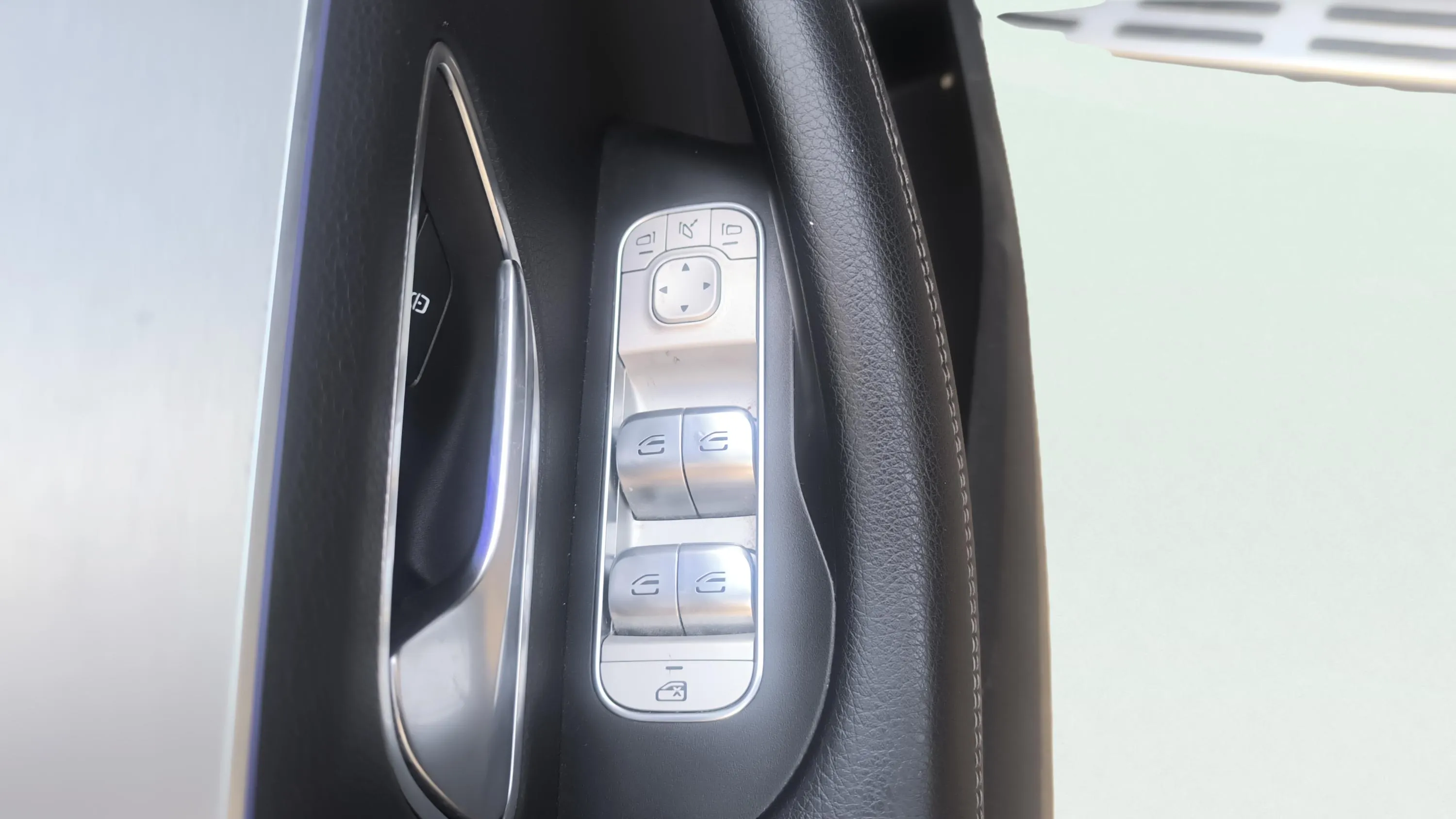 Mercedes-Benz GLE 450 4MATIC - foto 22