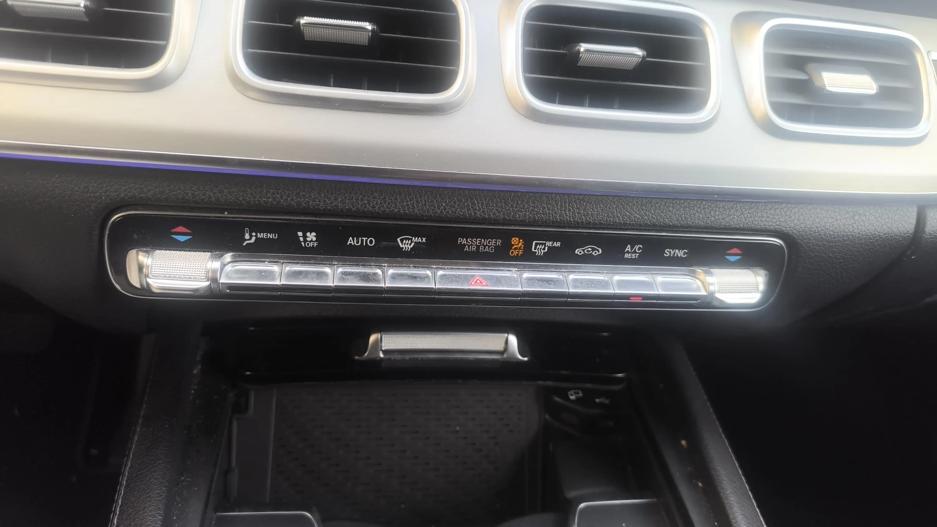 Mercedes-Benz GLE 450 4MATIC - foto 29