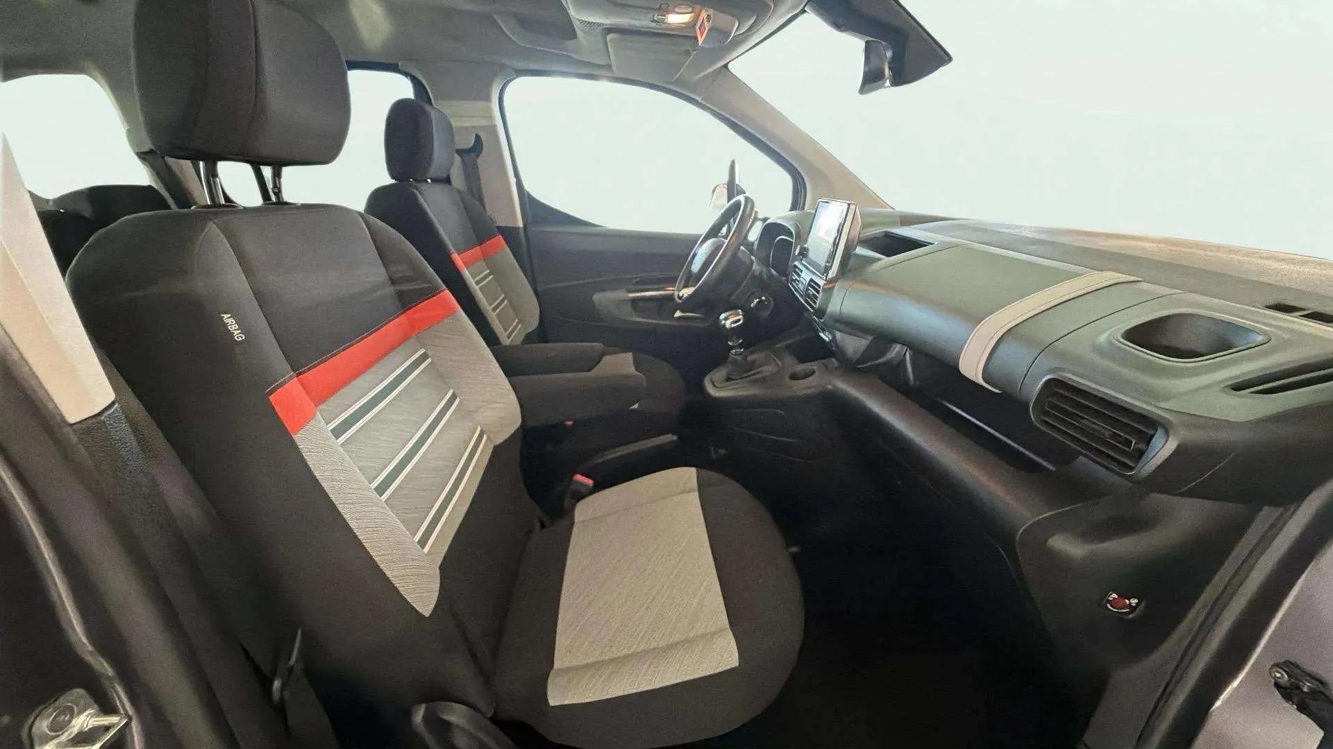 Citroën Berlingo Talla M BlueHDi 130 Shine - foto 21