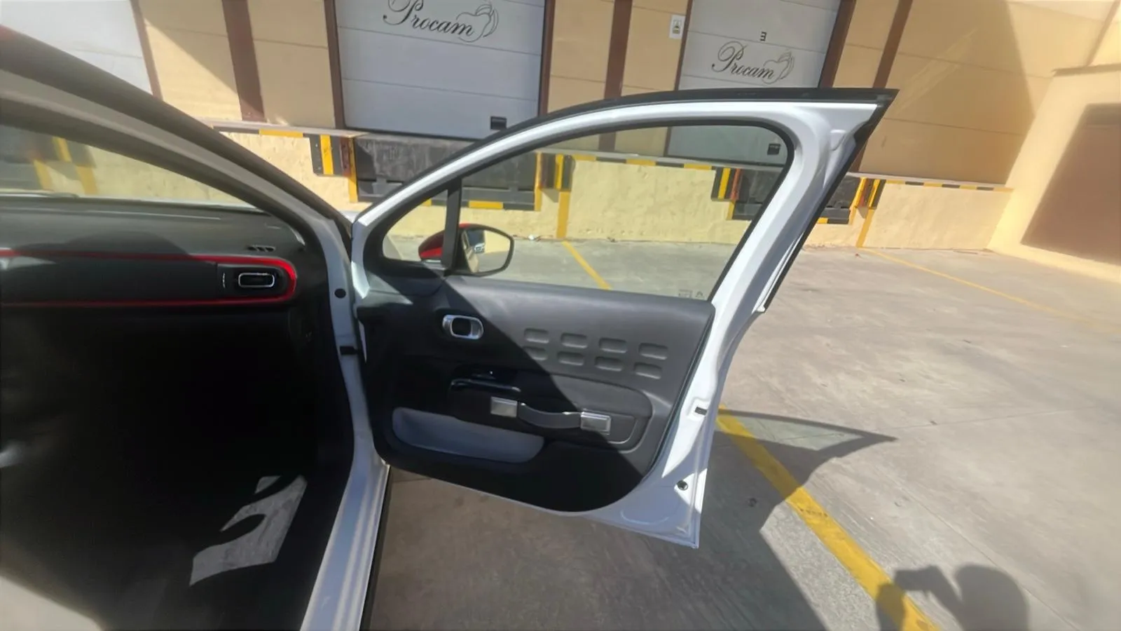Citroën C3 PureTech Shine - foto 18