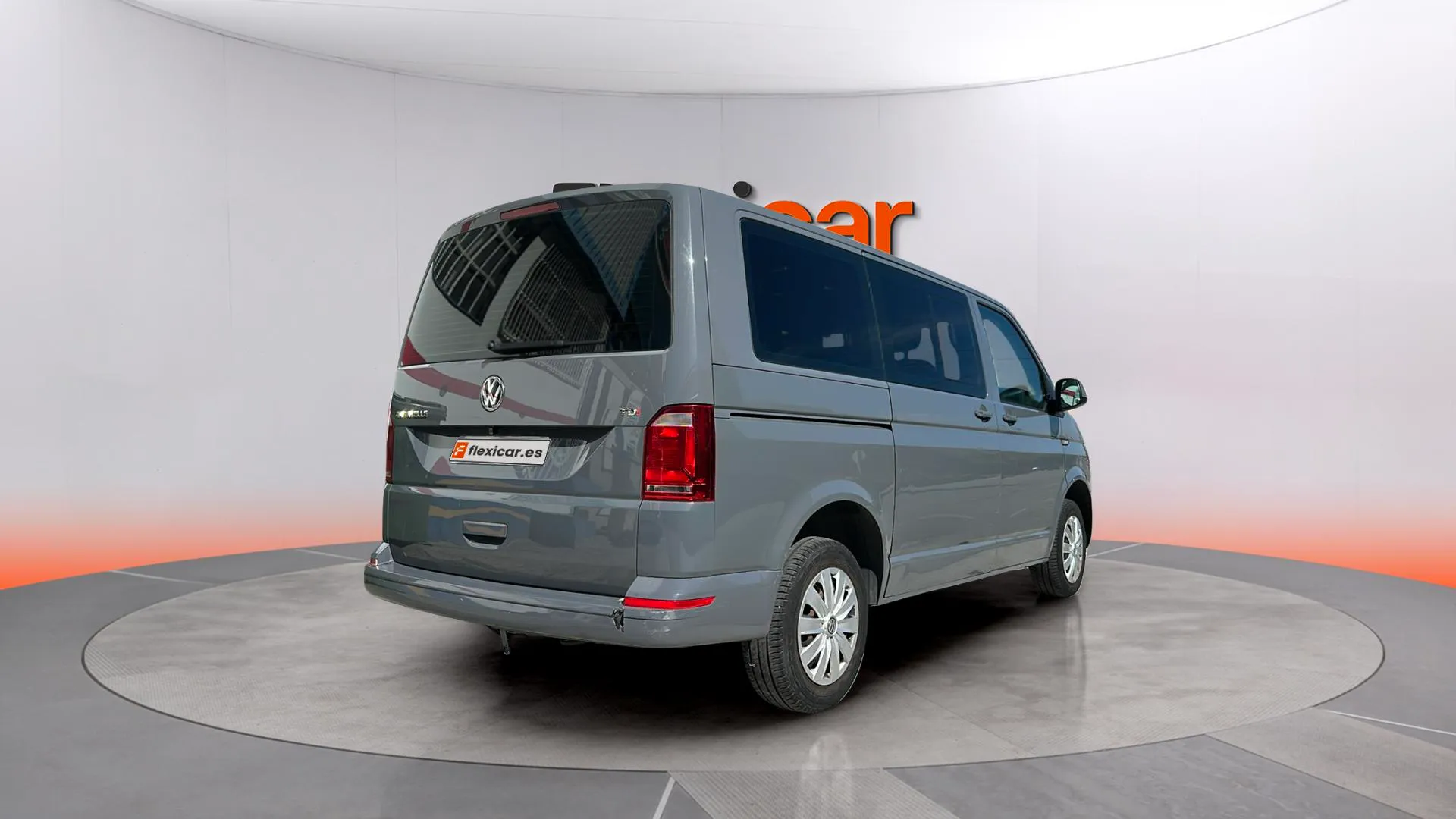 Volkswagen Caravelle Trendline Corto 2.0 TDI BMT - foto 6
