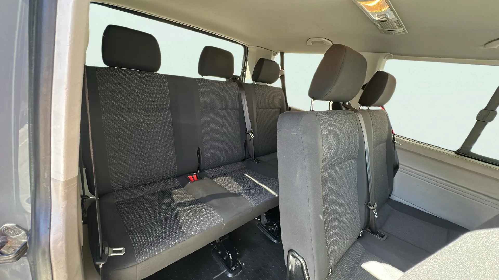 Volkswagen Caravelle Trendline Corto 2.0 TDI BMT - foto 18