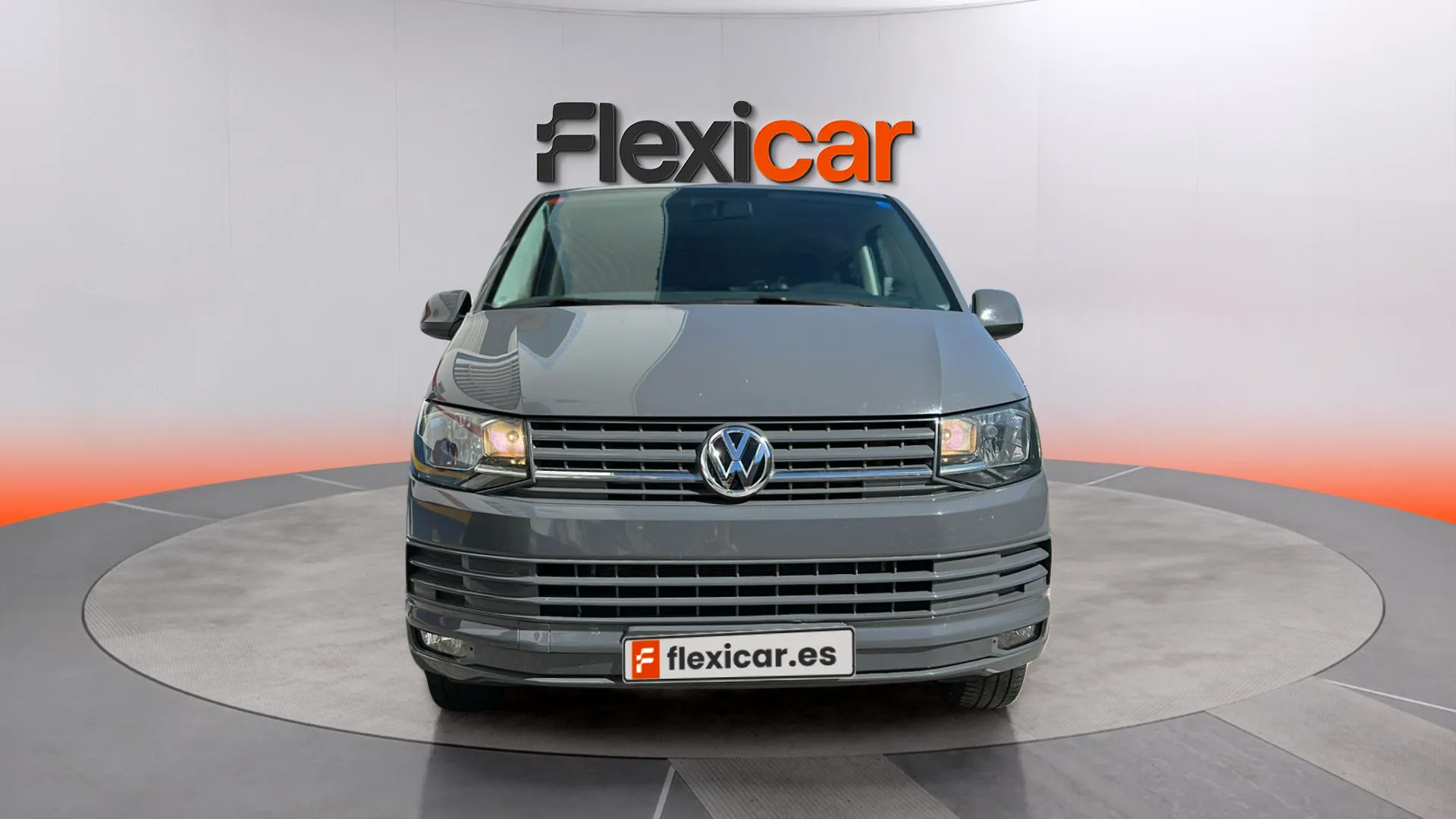 Volkswagen Caravelle Trendline Corto 2.0 TDI BMT - foto 2