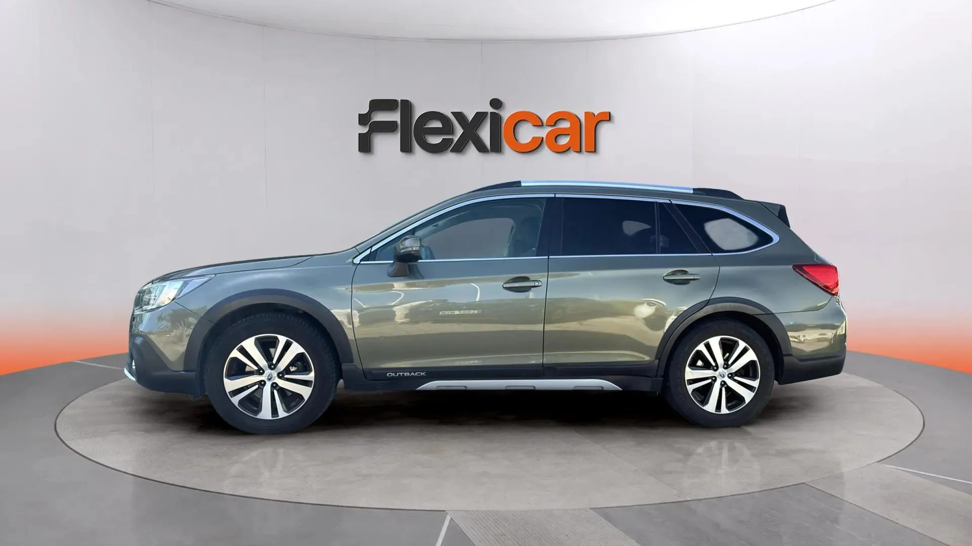 Subaru Outback 2.5i Executive Plus S CVT Lineartr. AWD - foto 4
