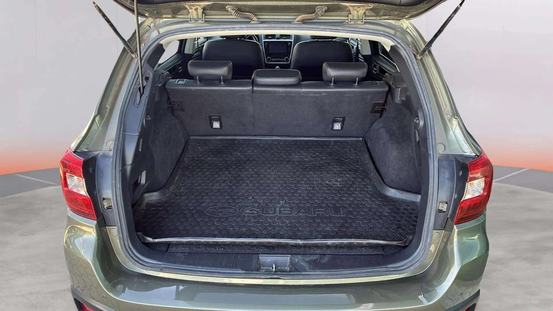 Subaru Outback 2.5i Executive Plus S CVT Lineartr. AWD - foto 30