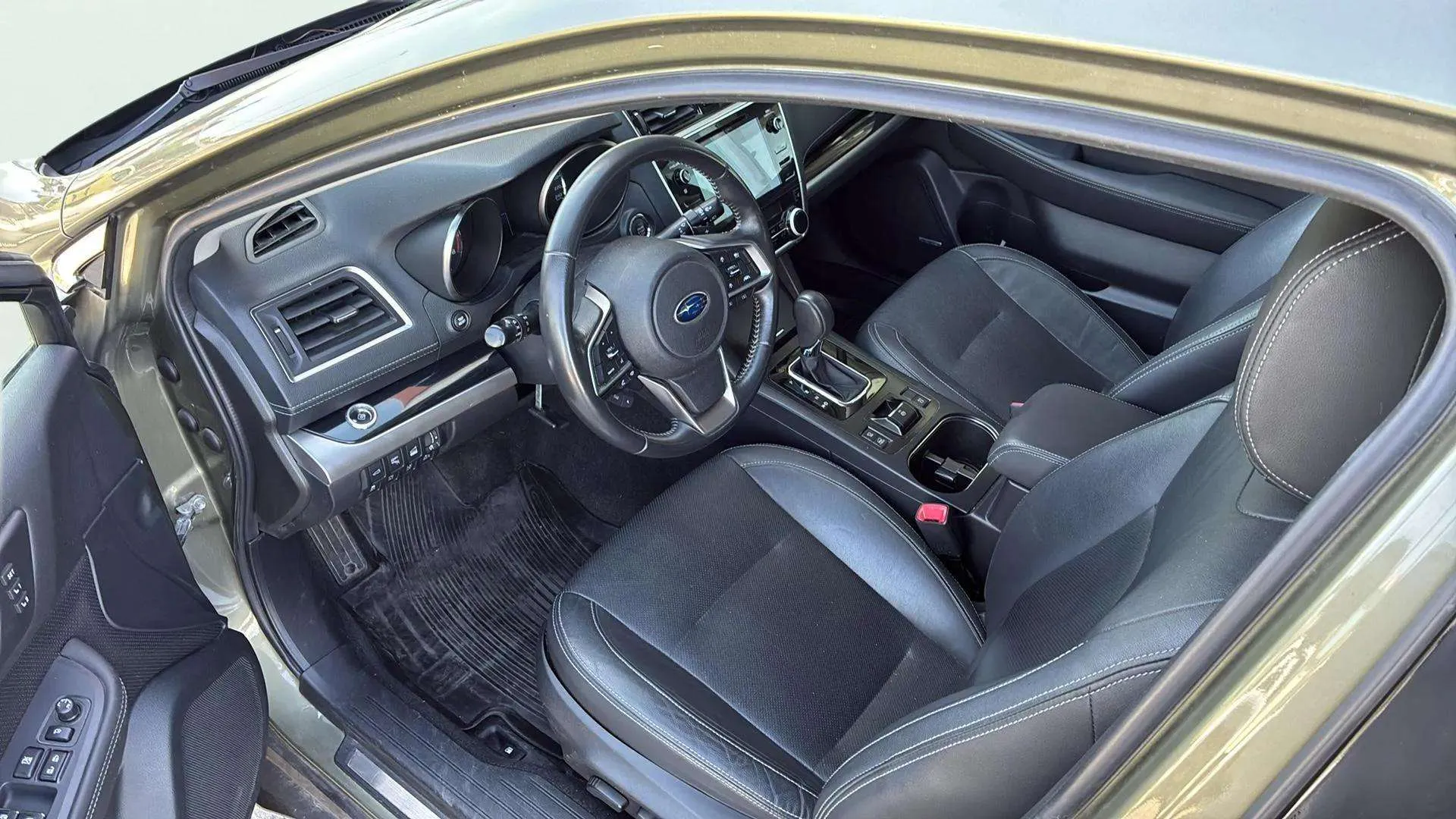 Subaru Outback 2.5i Executive Plus S CVT Lineartr. AWD - foto 10