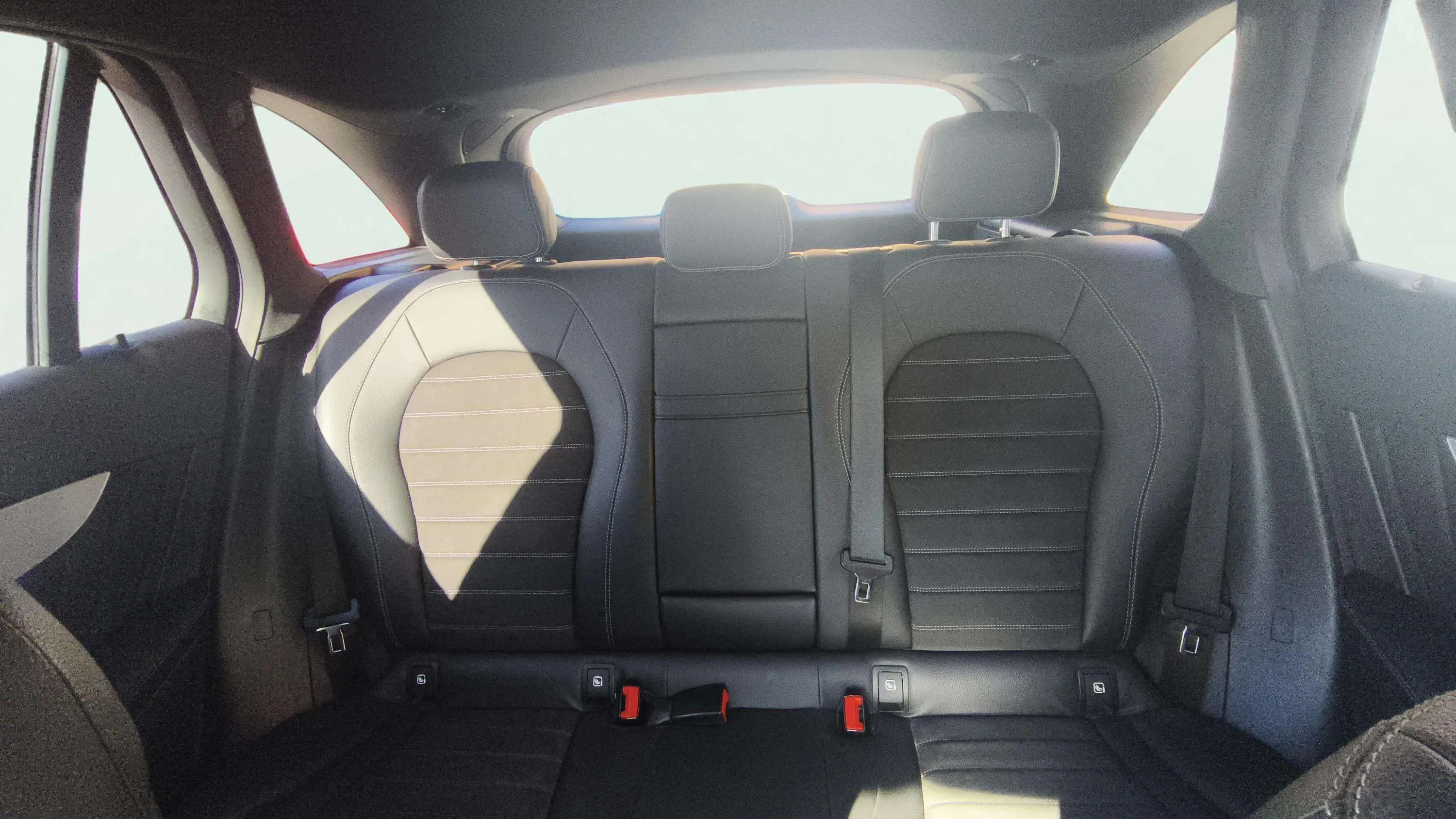Mercedes-Benz GLC 220 d 4MATIC - foto 23