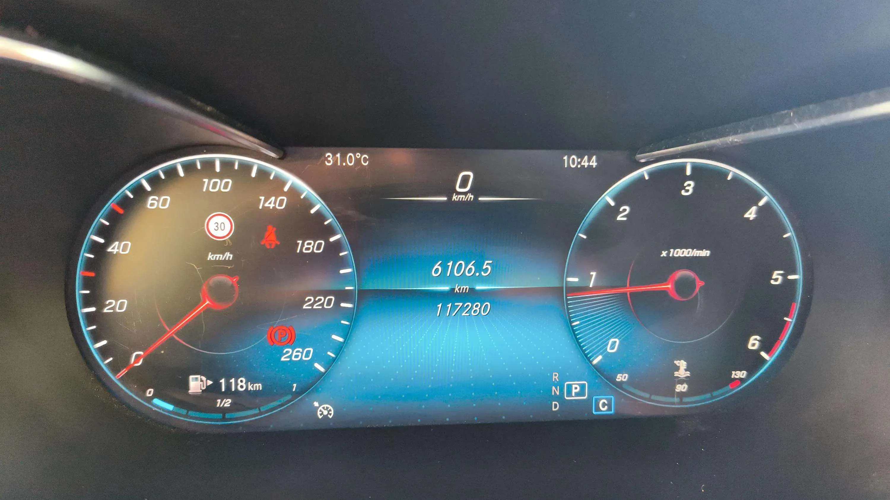 Mercedes-Benz GLC 220 d 4MATIC - foto 12