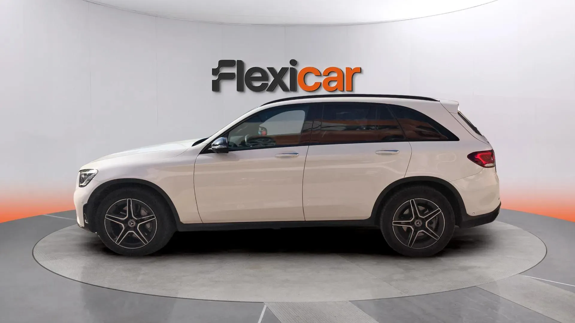Mercedes-Benz GLC 220 d 4MATIC - foto 4