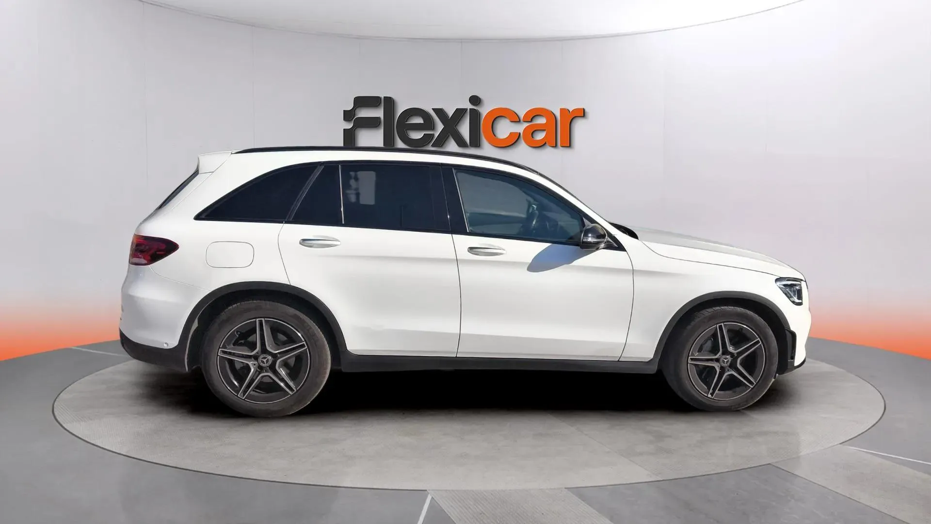 Mercedes-Benz GLC 220 d 4MATIC - foto 8