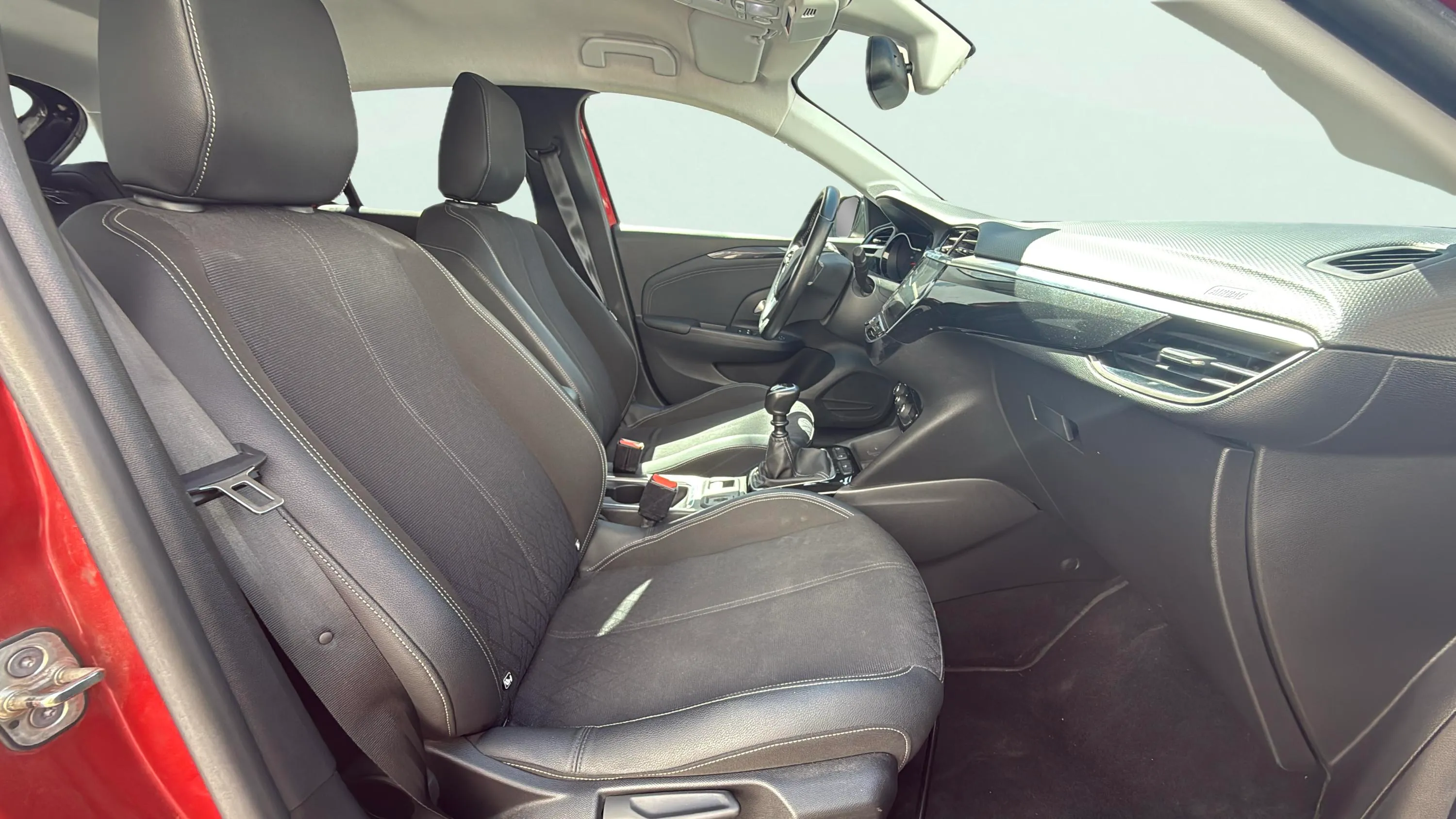 Opel Corsa 1.4 Turbo Color Edition - foto 17