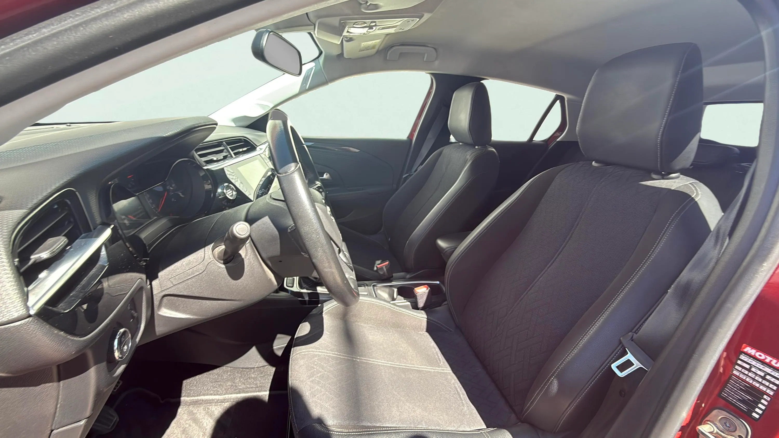Opel Corsa 1.4 Turbo Color Edition - foto 18