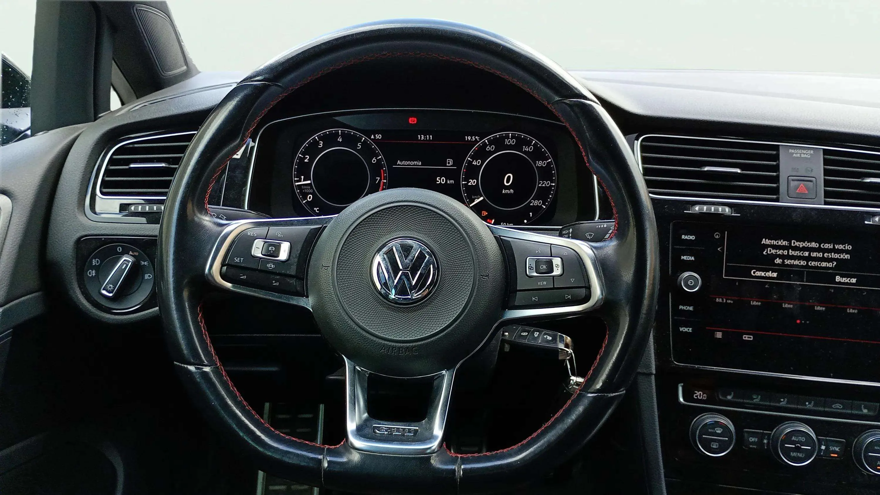 Volkswagen Golf GTI Performance 2.0 TSI - foto 8