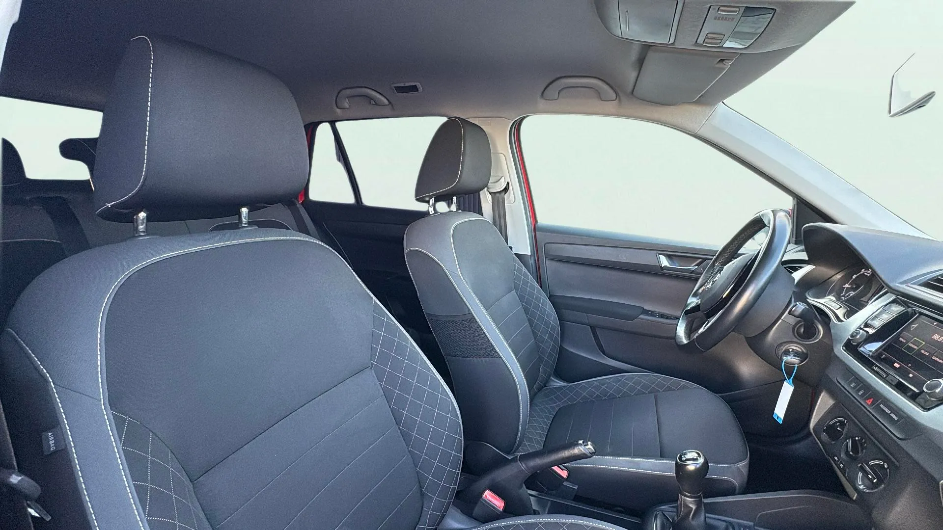 Škoda Fabia 1.0 MPI Active - foto 10