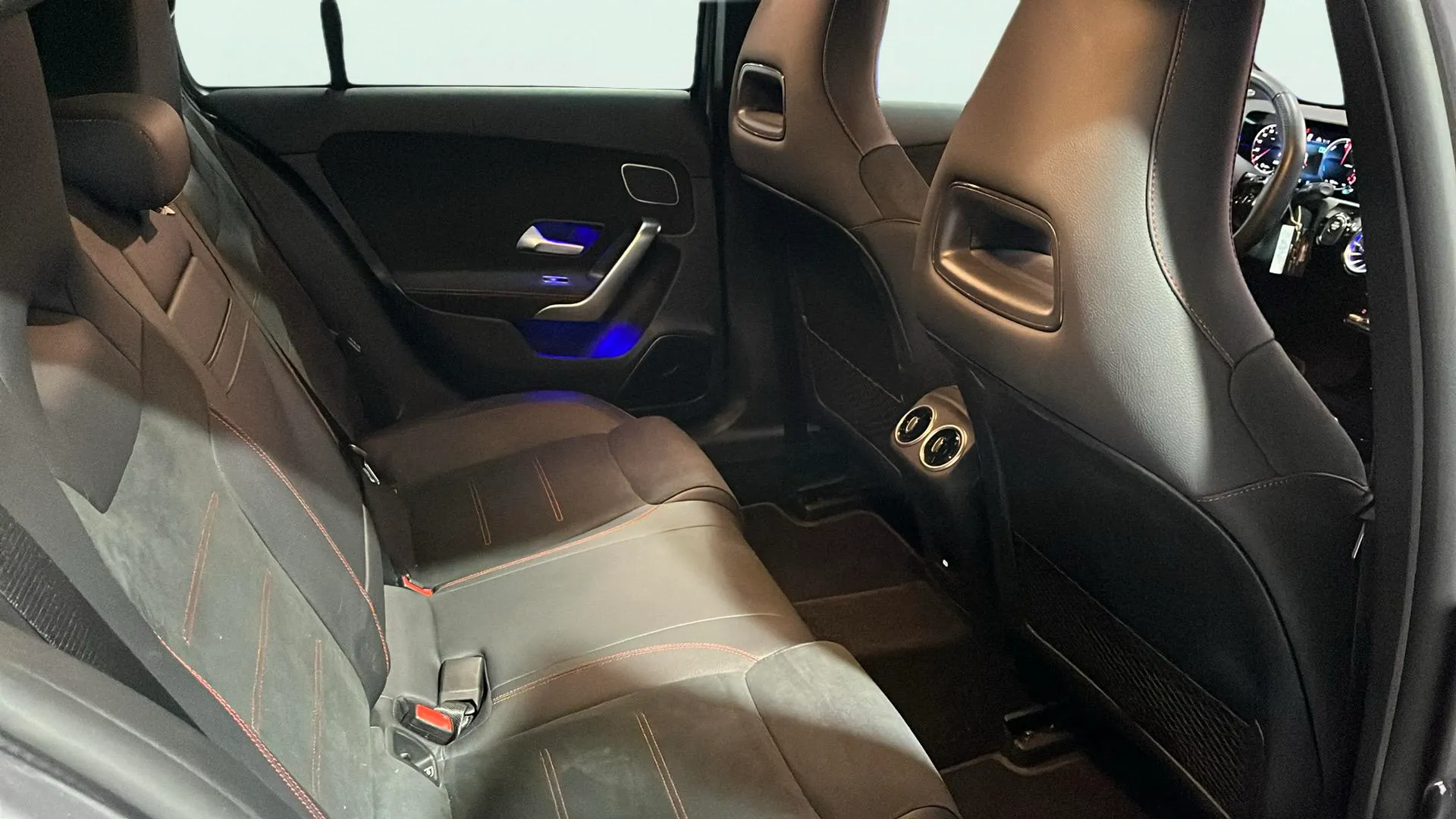 Mercedes-Benz Clase A A 250 e - foto 19