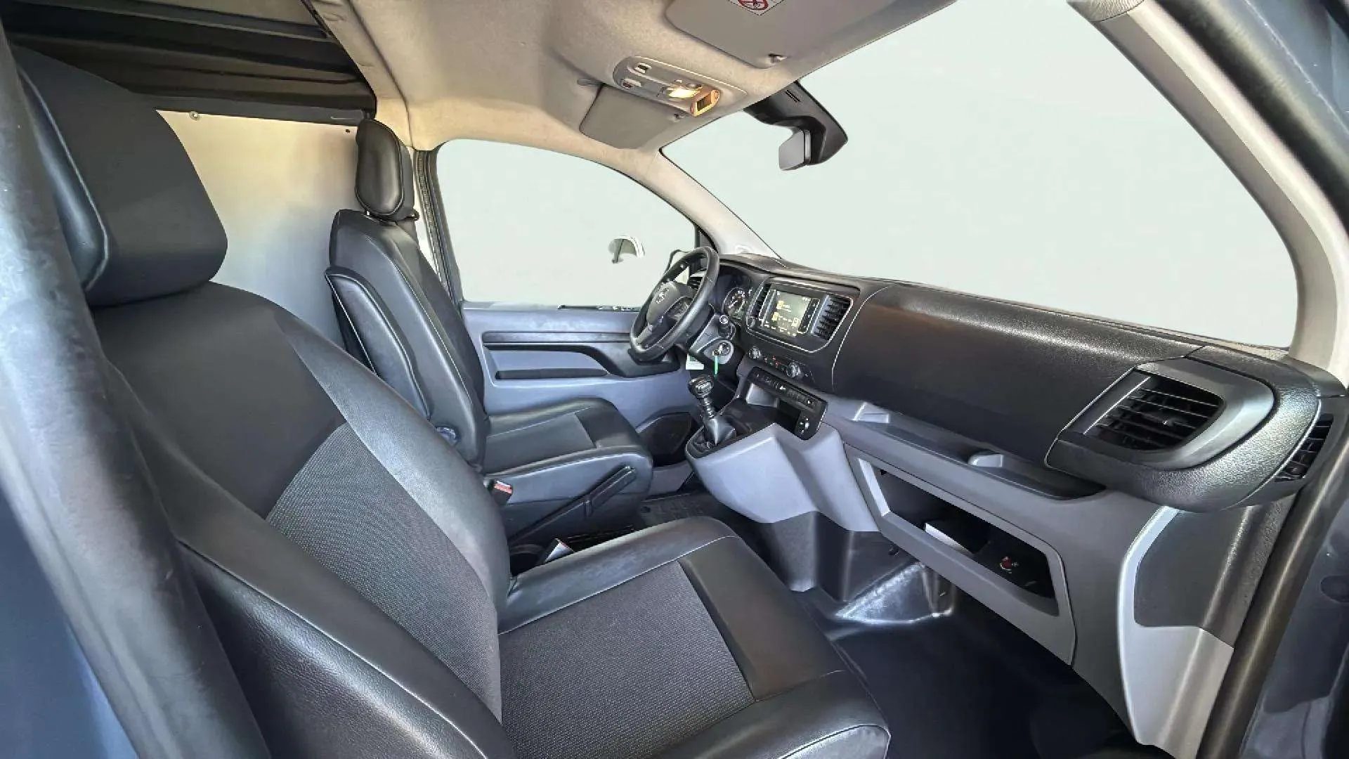Opel Vivaro 1.5 - foto 12