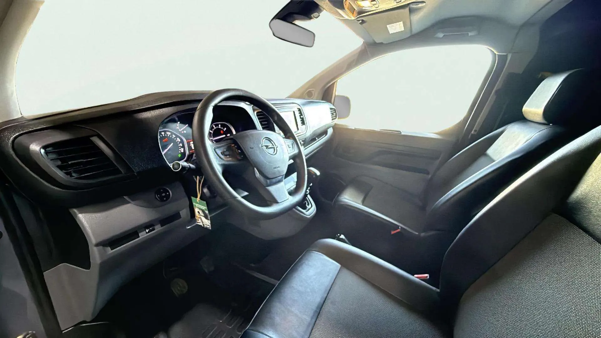 Opel Vivaro 1.5 - foto 7