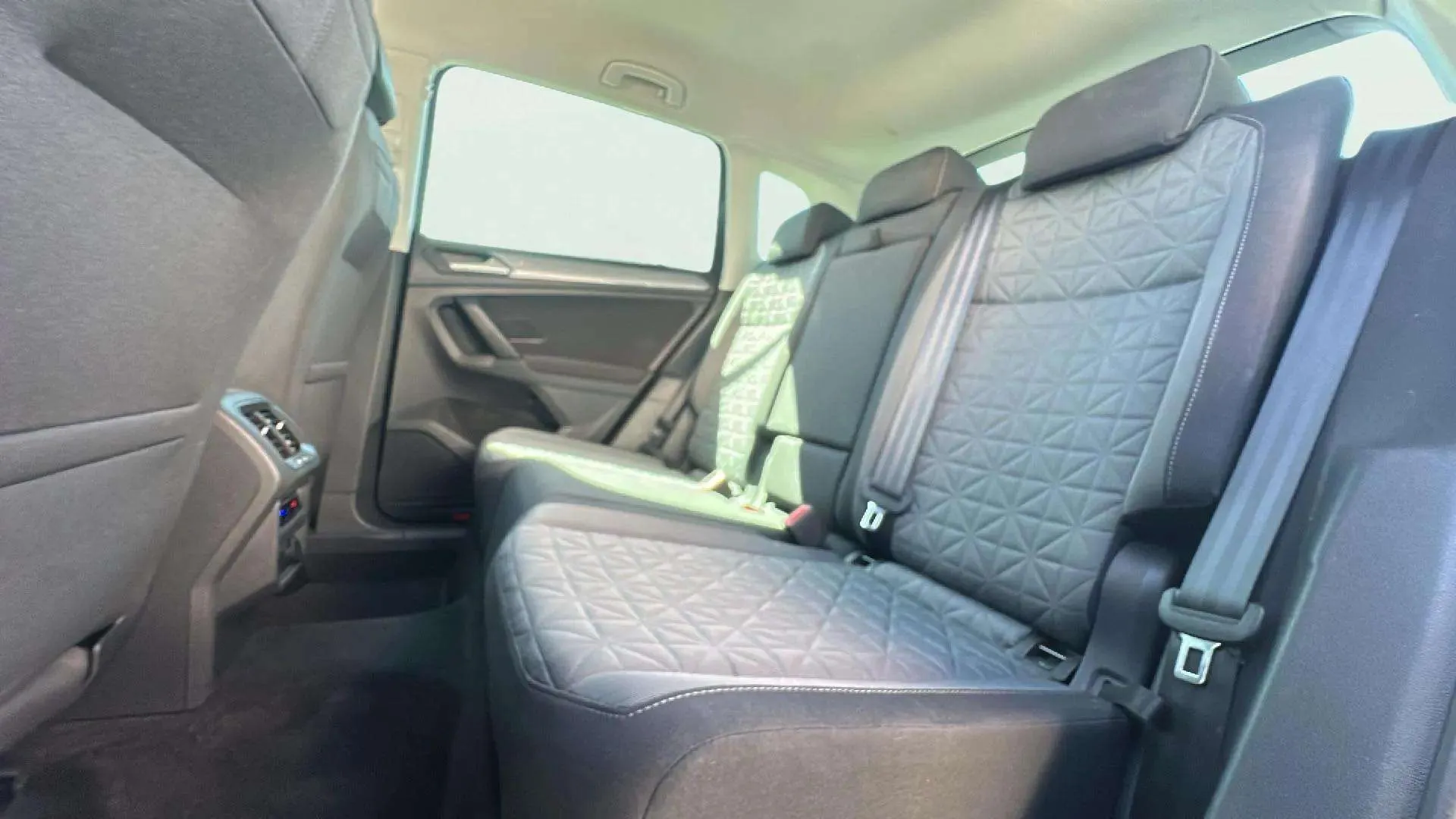 Volkswagen Tiguan Life 1.4 TSI eHybrid DSG - foto 17