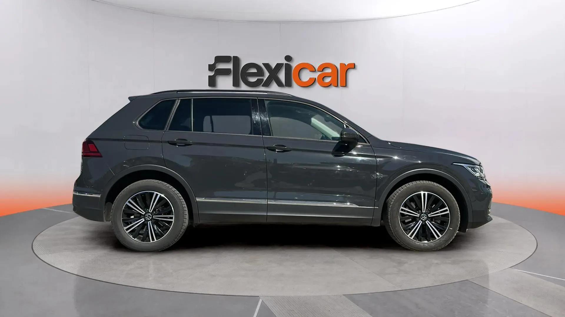Volkswagen Tiguan Life 1.4 TSI eHybrid DSG - foto 8