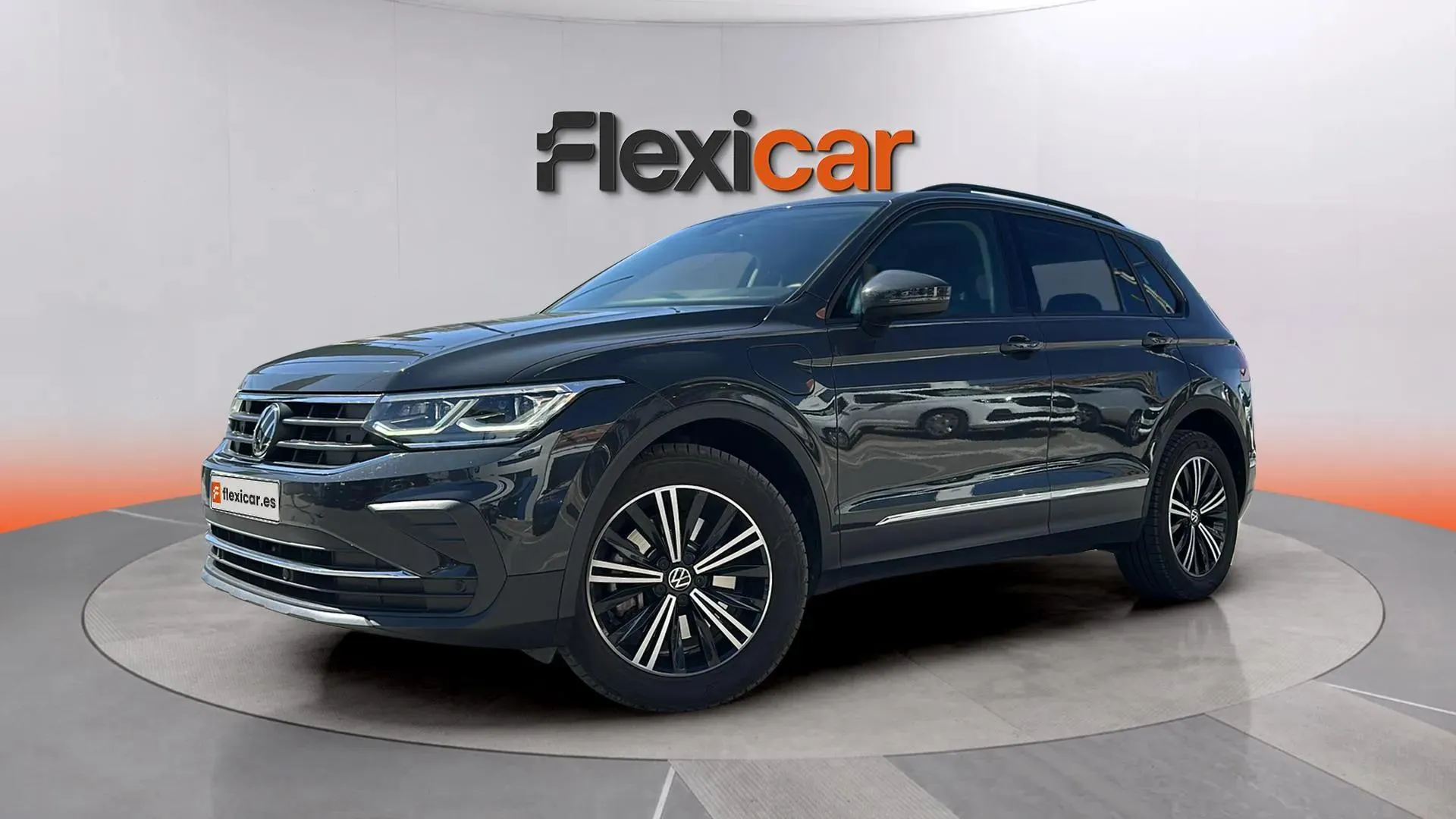 Volkswagen Tiguan Life 1.4 TSI eHybrid DSG - foto 3