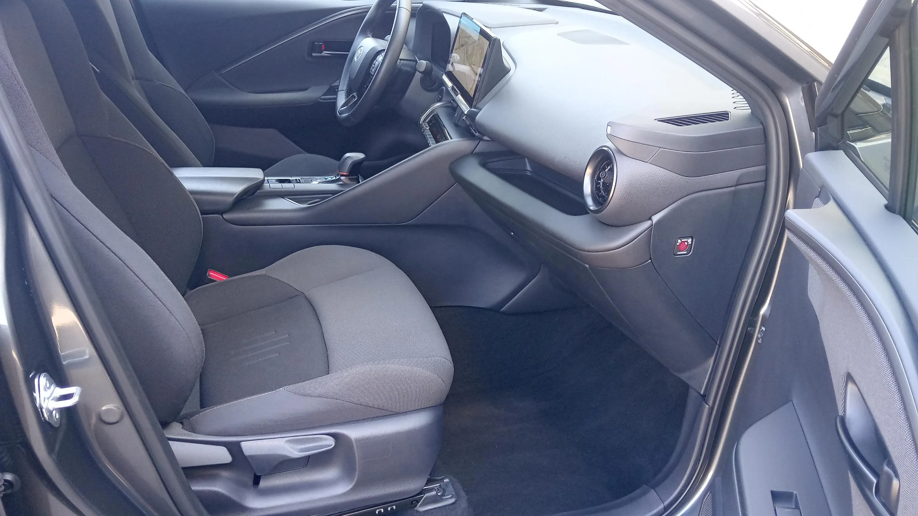 Toyota C-HR 1.8 140H Advance - foto 17