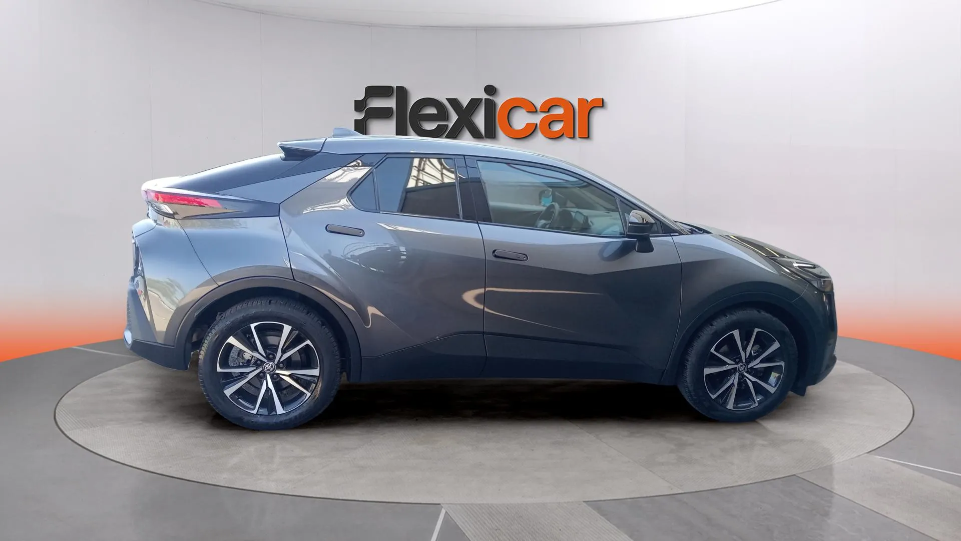 Toyota C-HR 1.8 140H Advance - foto 12