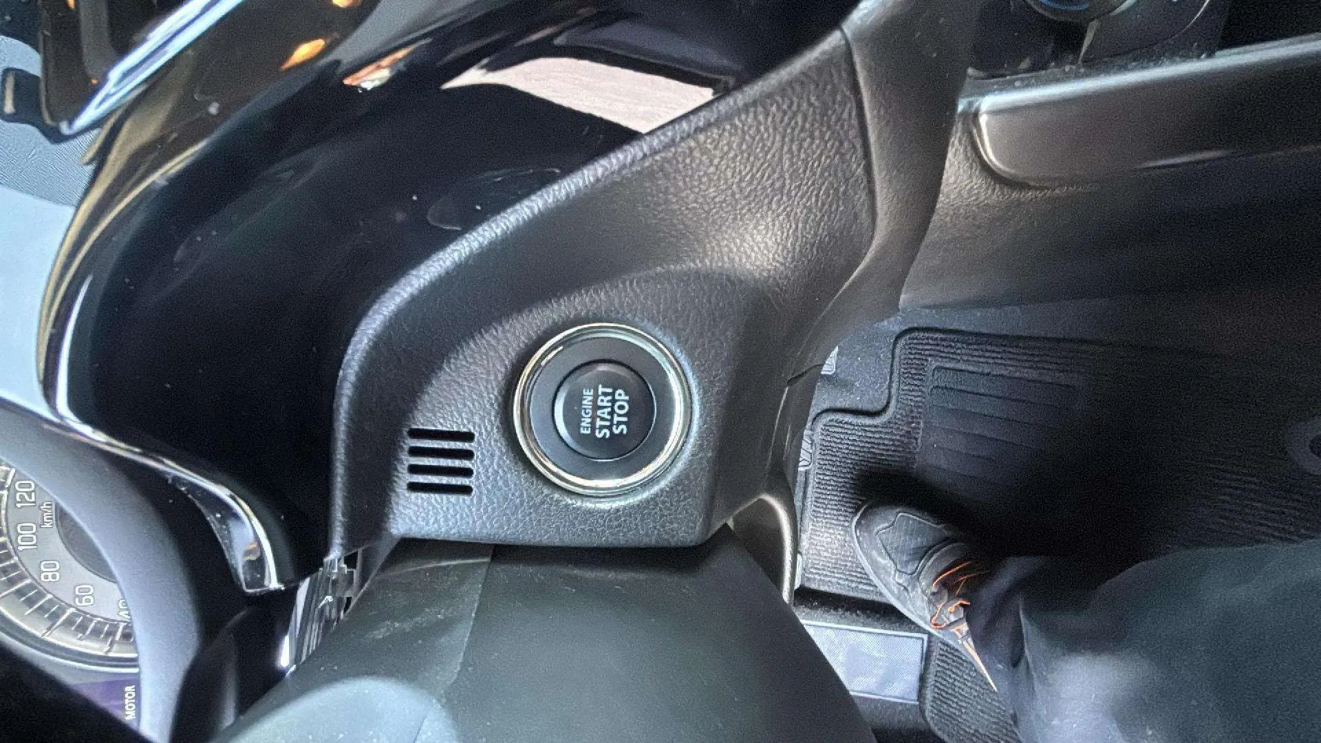 Suzuki S-Cross 1.4 T 130 Shvs 48VOLT S3 4WD - foto 18