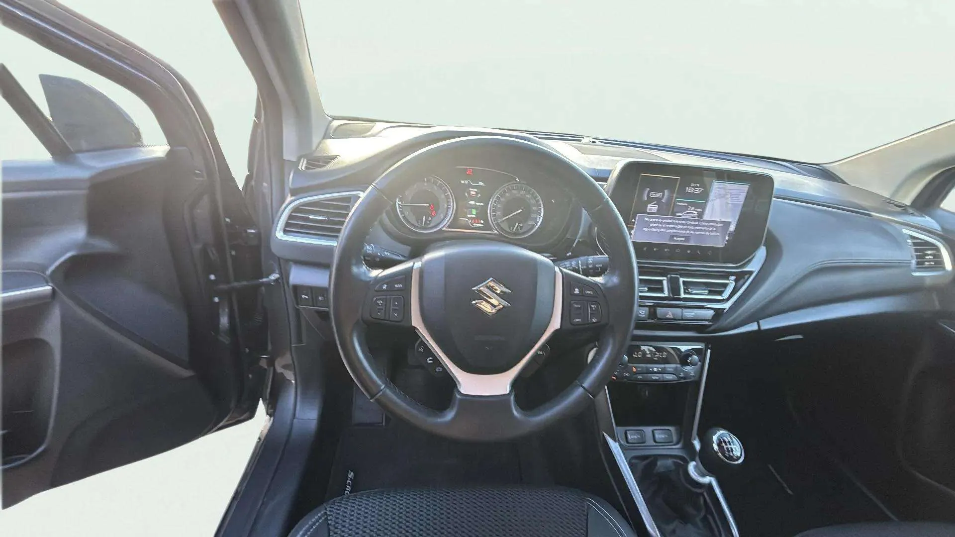 Suzuki S-Cross 1.4 T 130 Shvs 48VOLT S3 4WD - foto 12