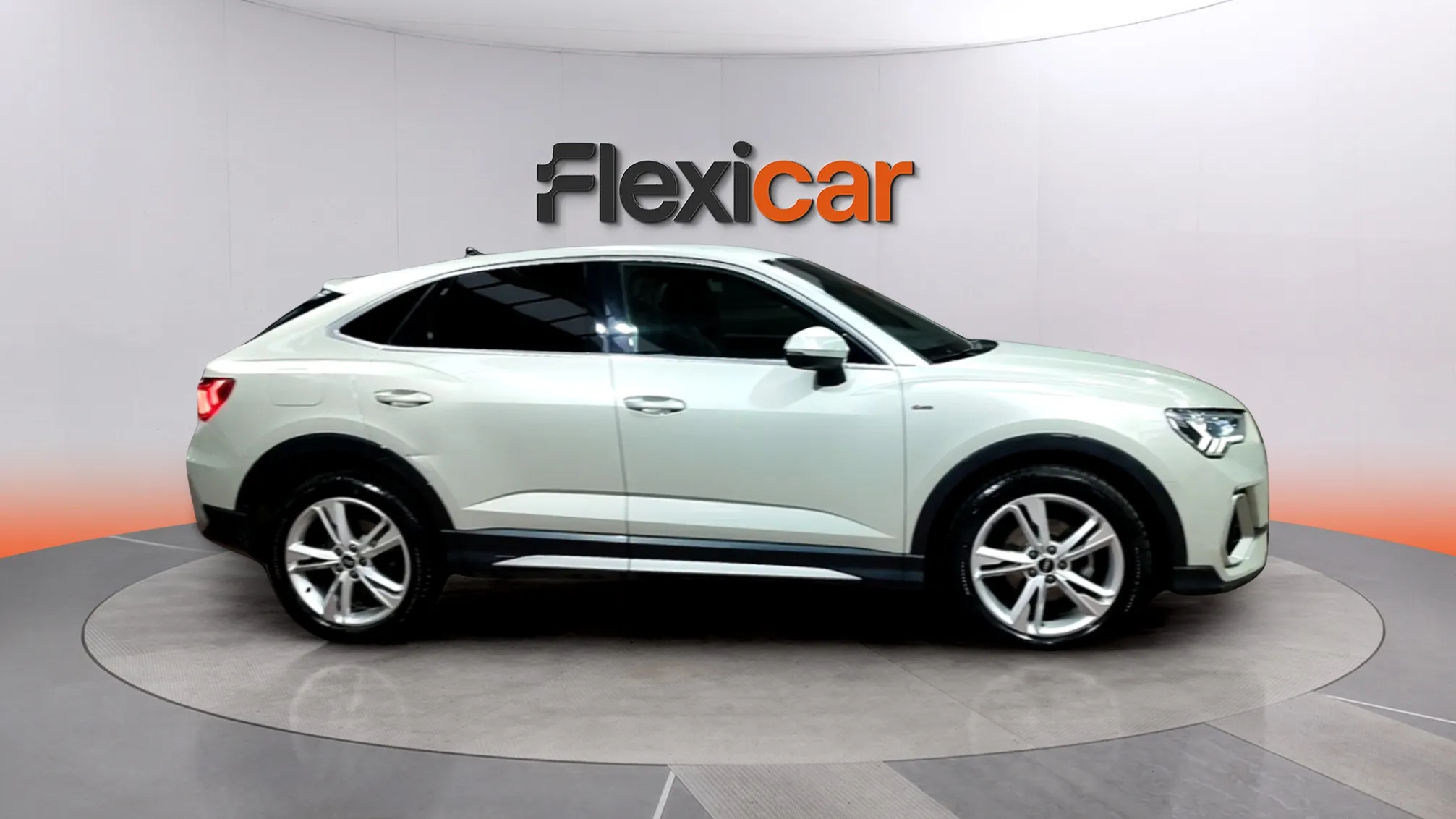 Audi Q3 35 TDI quattro - foto 5