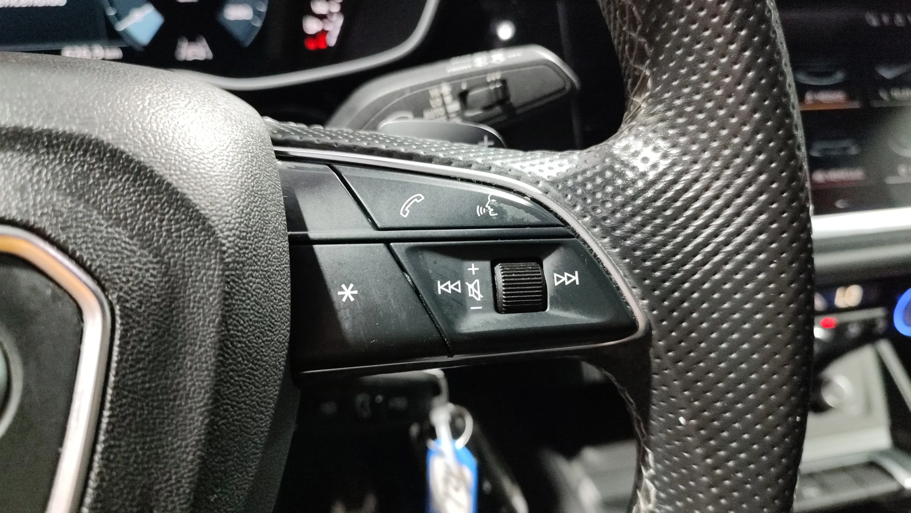 Audi Q3 35 TDI quattro - foto 15