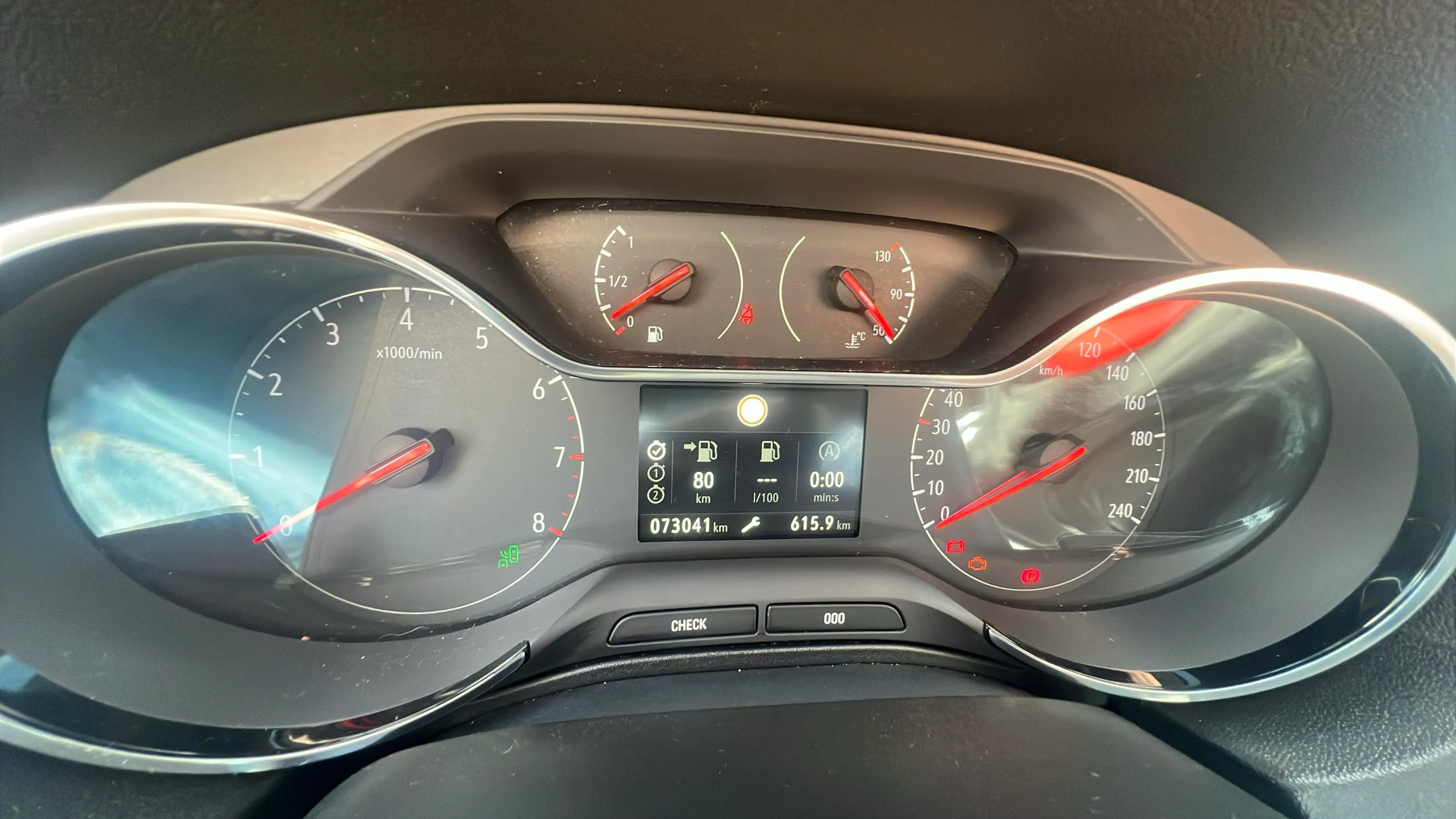 Opel Grandland 1.2 Turbo Design Line - foto 13