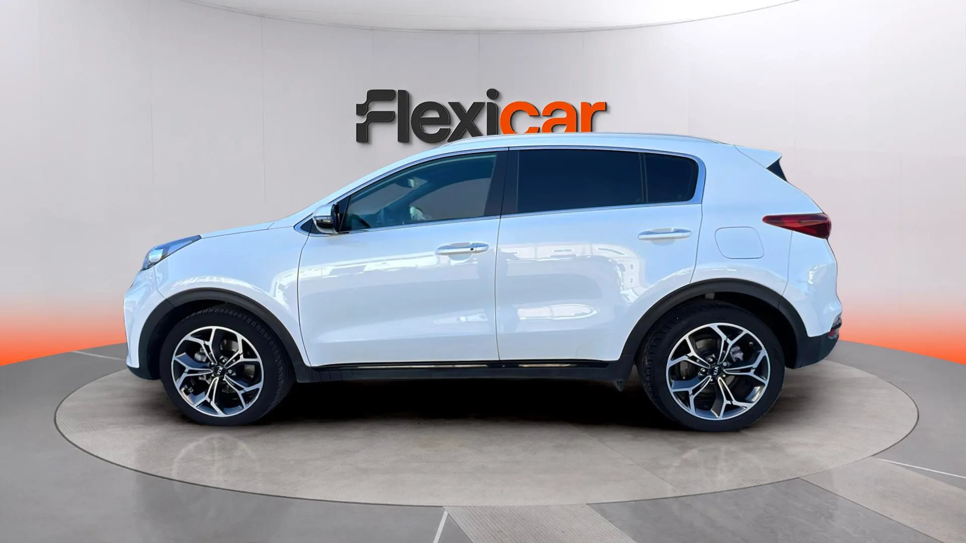 Kia Sportage 1.6 T-GDi GT Line Ess DCT Pack 4x4 - foto 2