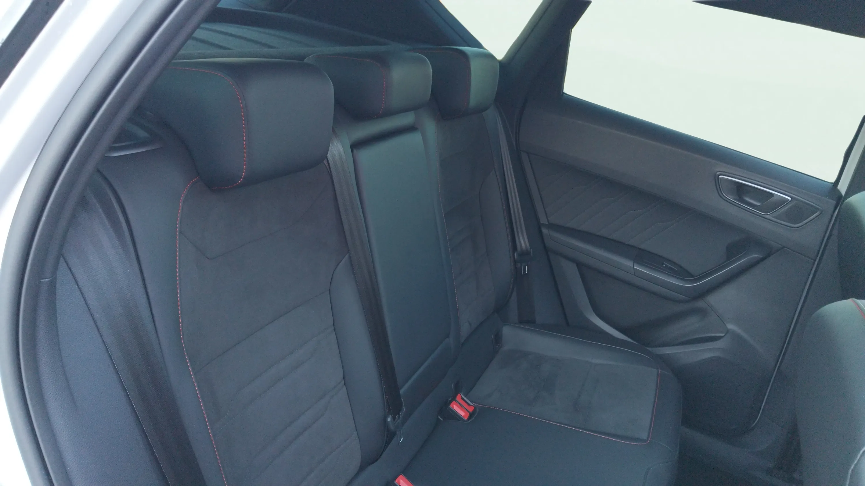 SEAT Ateca 1.5 TSI DSG FR Go - foto 21