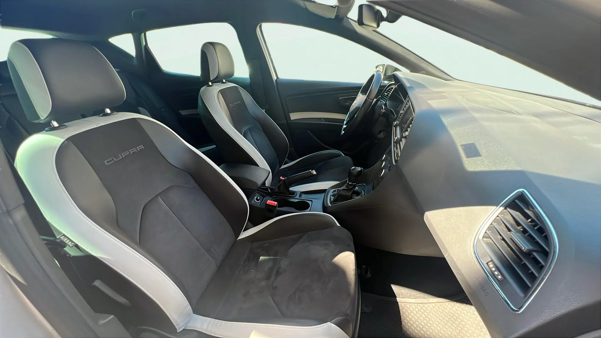 SEAT León 2.0 TSI DSG-6 Cupra - foto 13