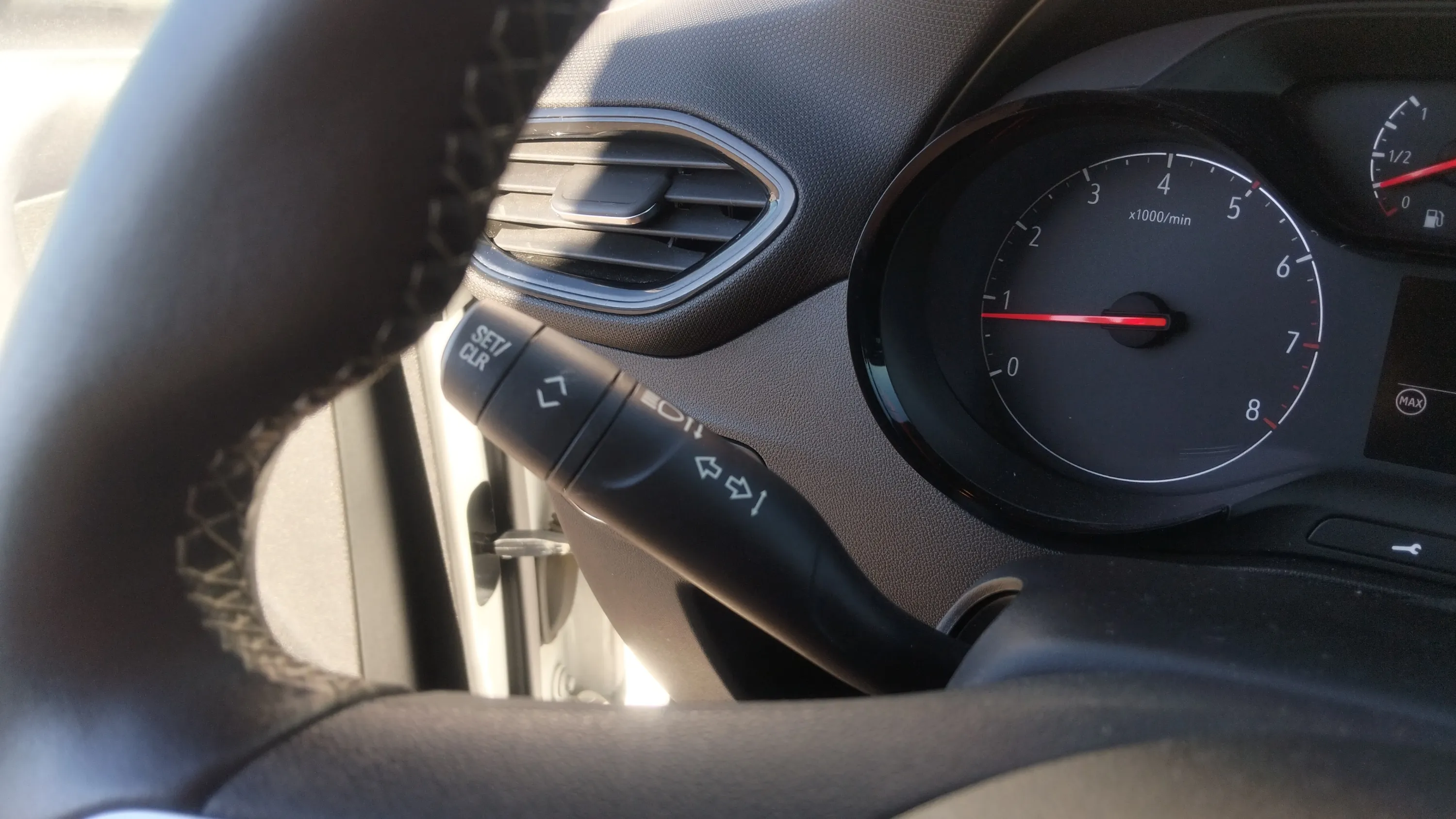 Opel Crossland 1.2 Design Line 120 Aniversario - foto 20