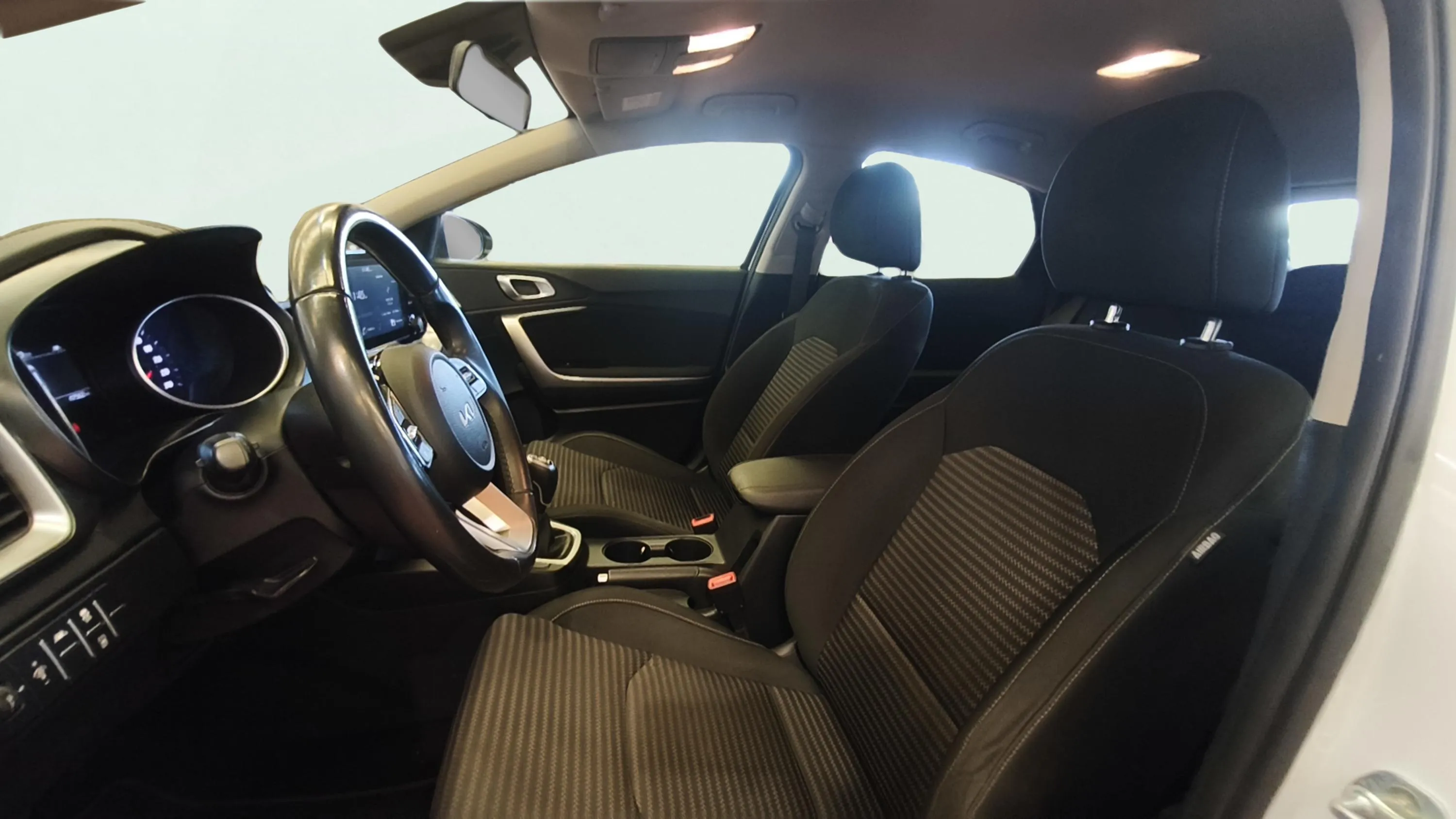 Kia XCeed 1.0 T-GDi Drive - foto 11