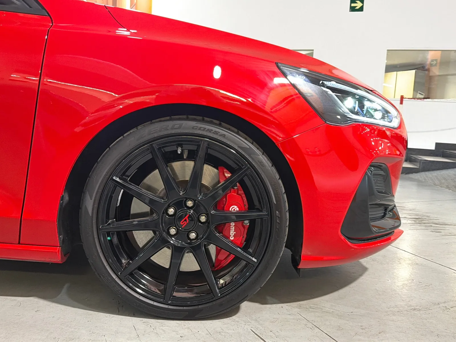 Ford Focus 2.3 EcoBoost ST - foto 23