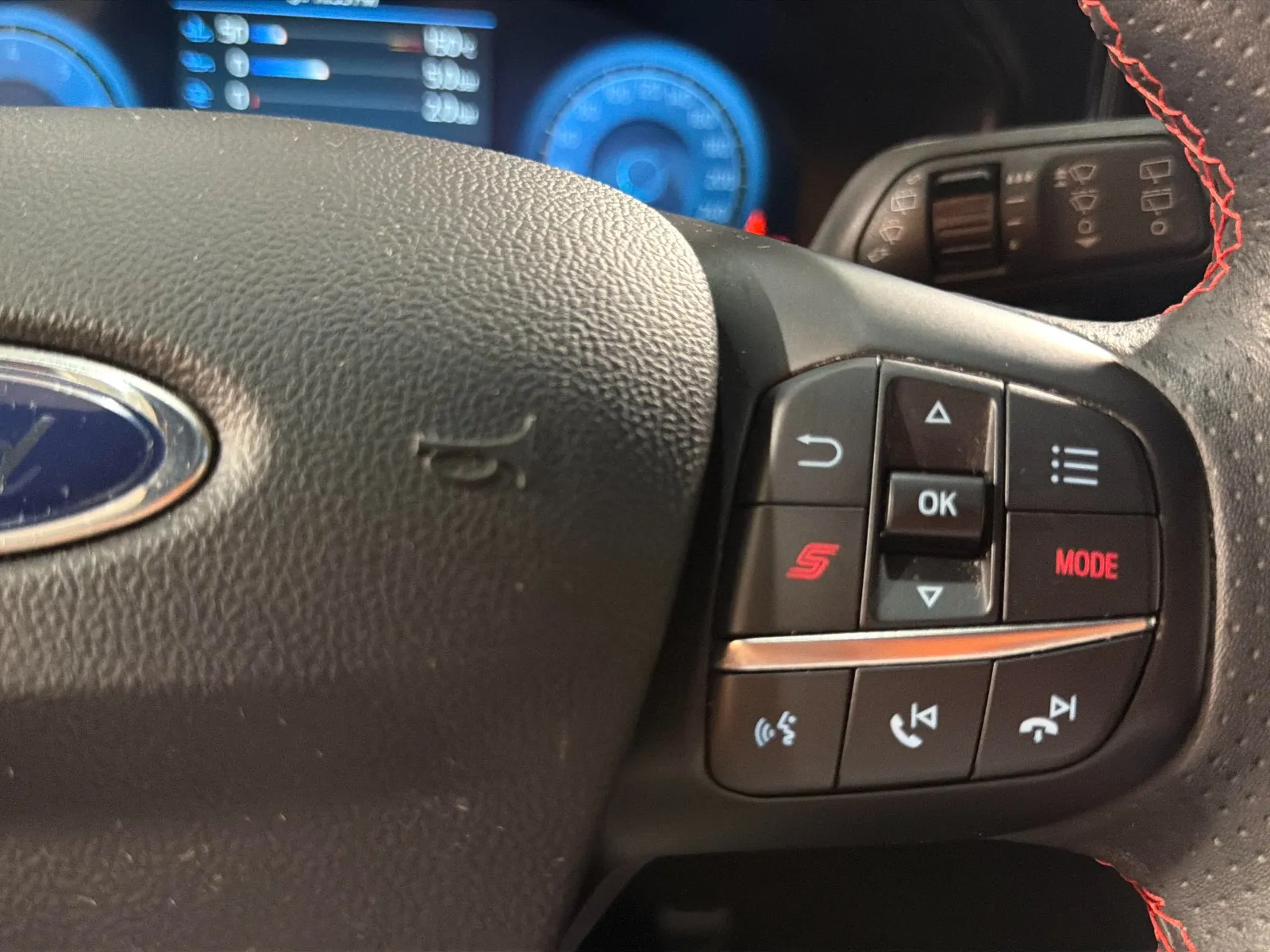 Ford Focus 2.3 EcoBoost ST - foto 9