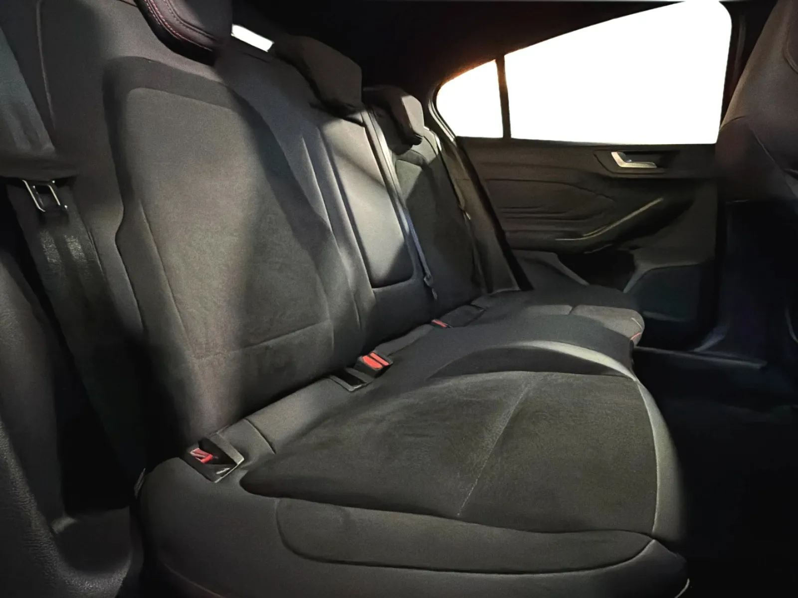 Ford Focus 2.3 EcoBoost ST - foto 20