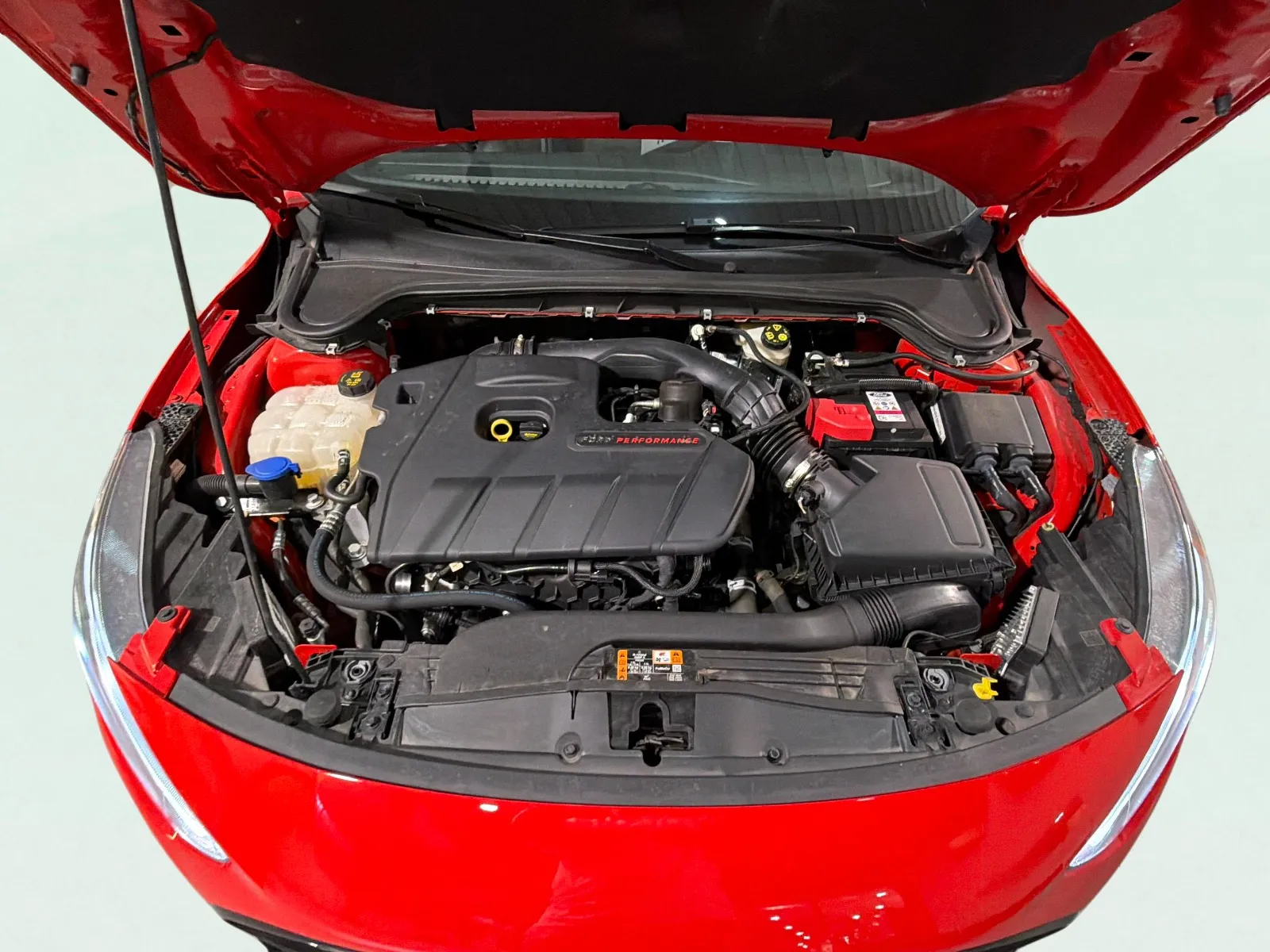 Ford Focus 2.3 EcoBoost ST - foto 24