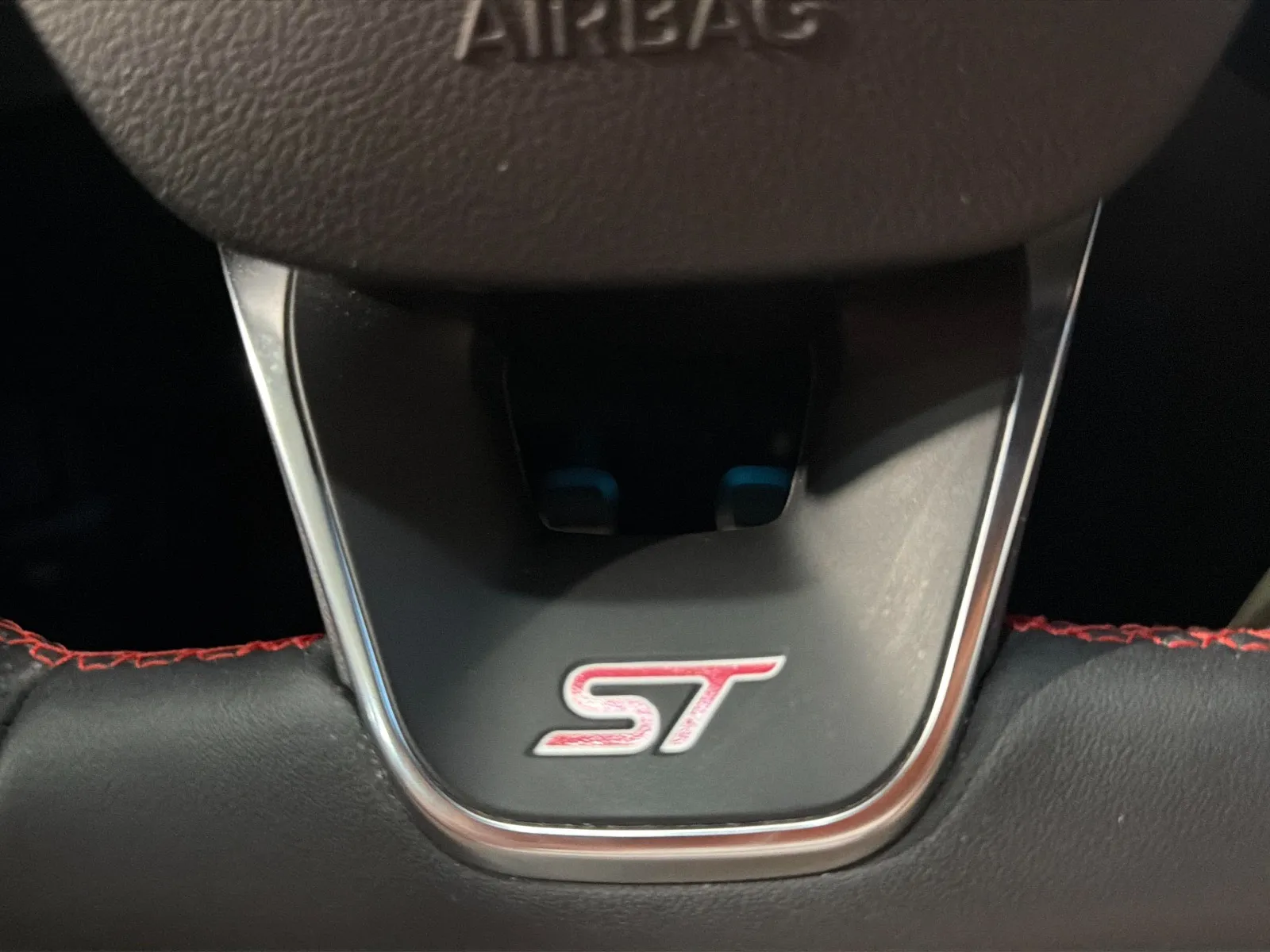 Ford Focus 2.3 EcoBoost ST - foto 10