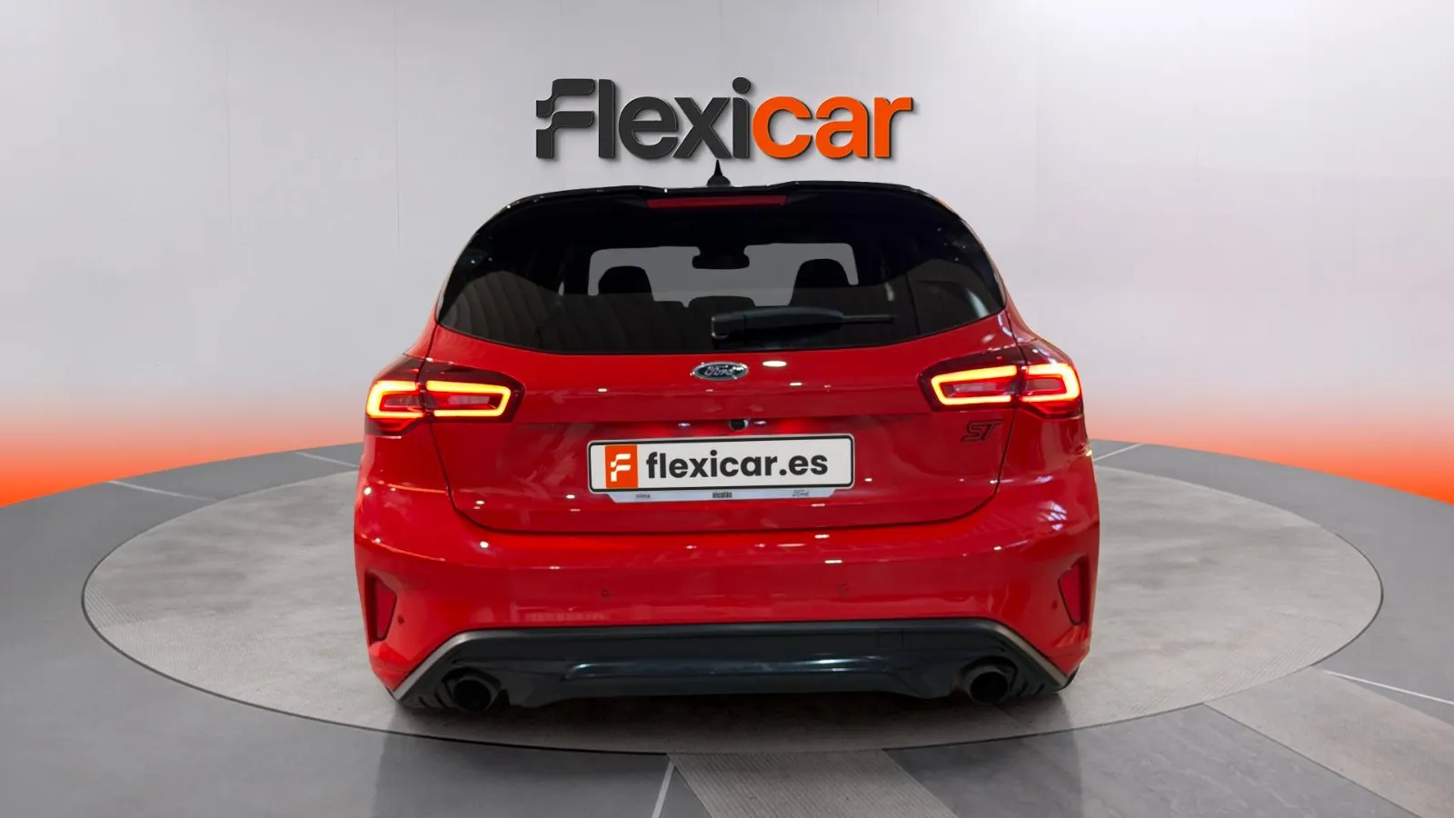 Ford Focus 2.3 EcoBoost ST - foto 4